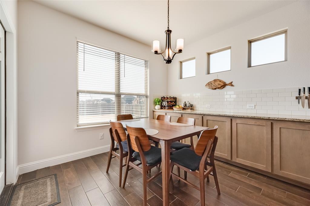 Pilot Point, Texas, 76258, United States, 5 Bedrooms Bedrooms, ,3 BathroomsBathrooms,Residential,For Sale,2019637