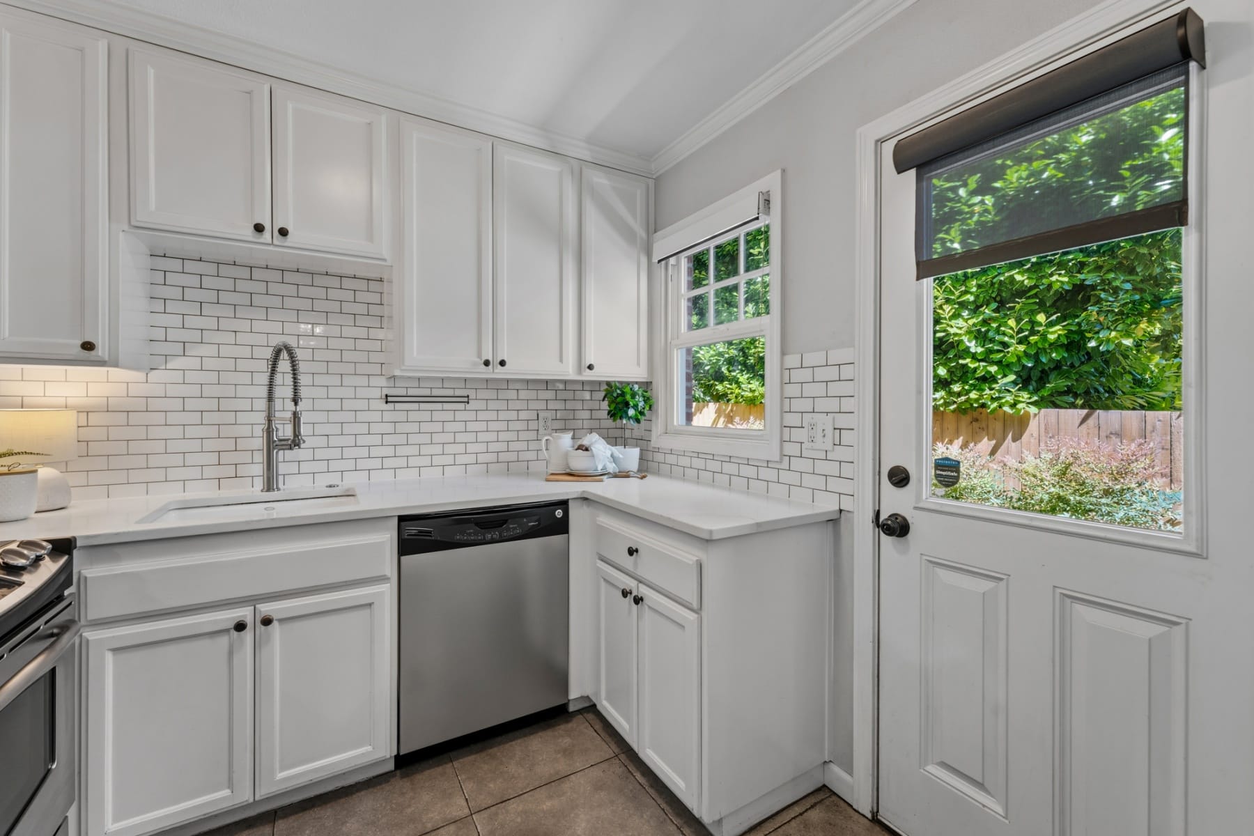  2555 NW SAVIER ST #9 Portland, OR 97210 - 物件實景