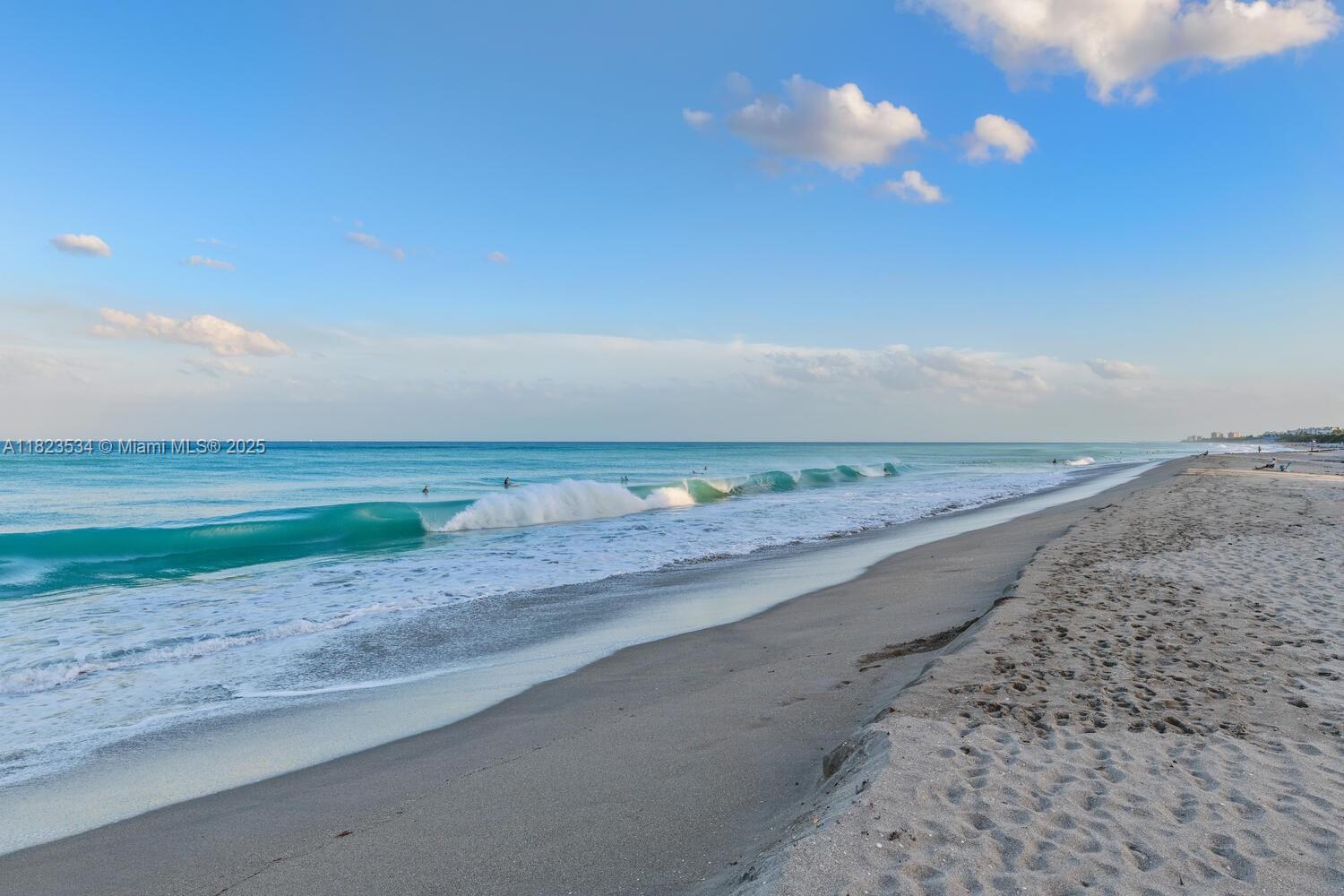 Jupiter, Florida, 33477, United States, 2 Bedrooms Bedrooms, ,2 BathroomsBathrooms,Residential,For Sale,1866717