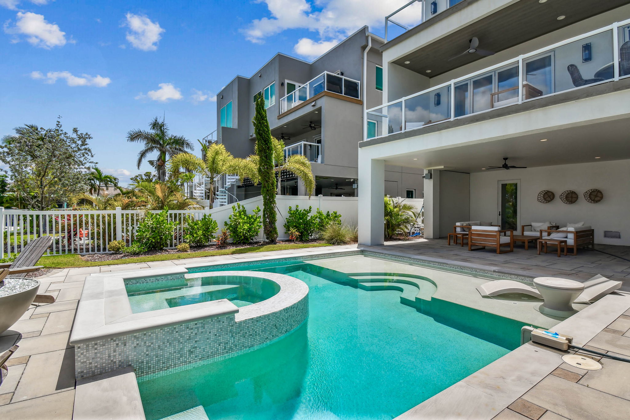 Treasure Island, Florida, 33706, United States, 5 Bedrooms Bedrooms, ,5 BathroomsBathrooms,Residential,For Sale,1792310