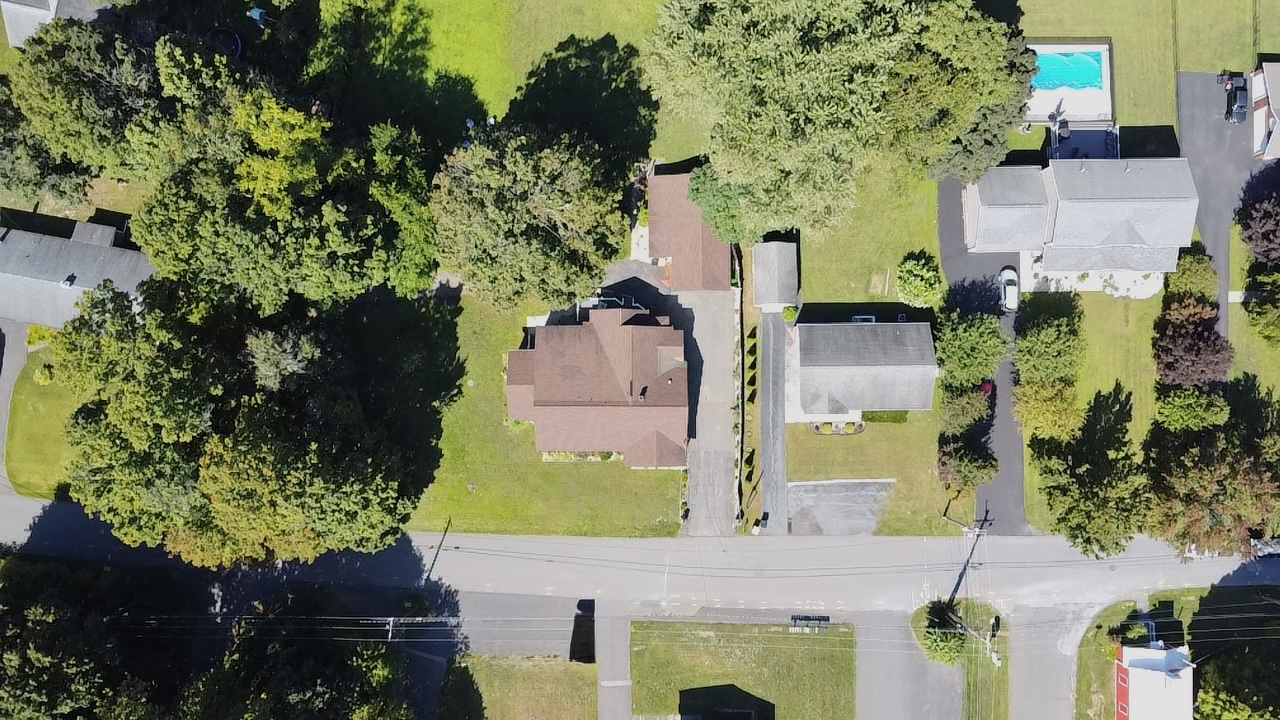 Catskill, New York, 12414, United States, 4 Bedrooms Bedrooms, ,2 BathroomsBathrooms,Residential,For Sale,1978791