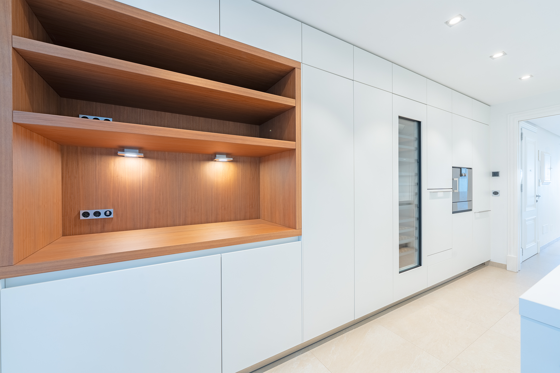  Beachfront apartment with sea views and direct promenade access - 物件實景