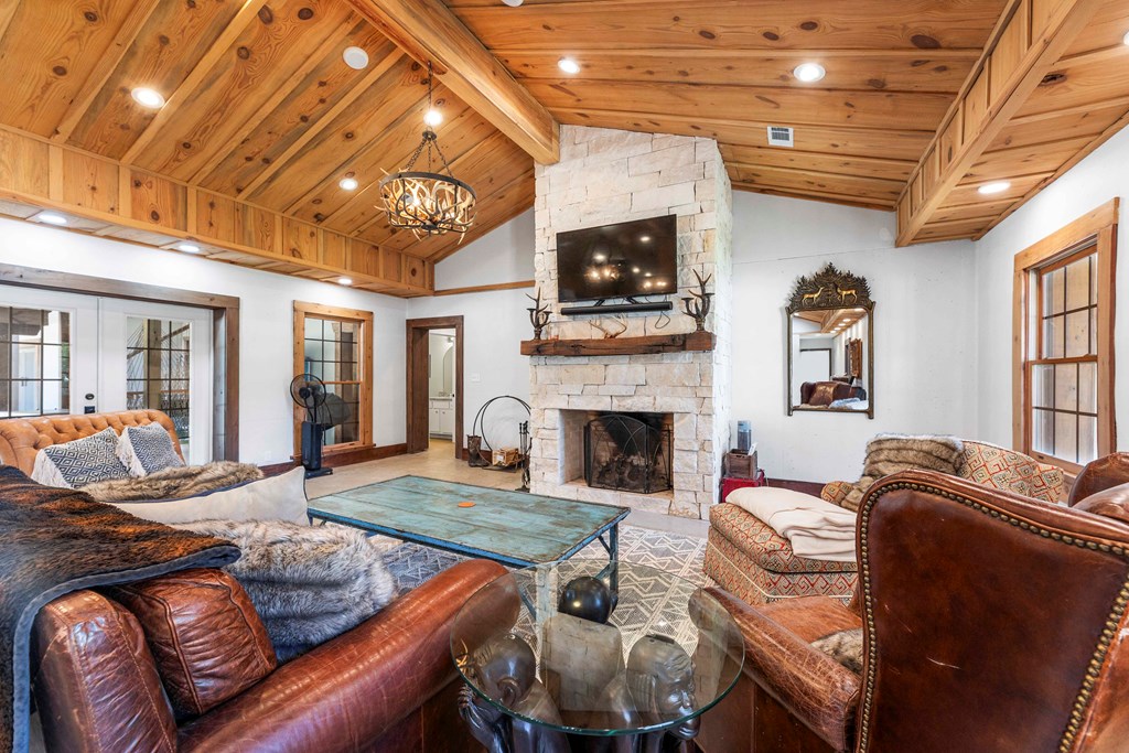 Waverly Hall, Georgia, 31831, United States, 5 Bedrooms Bedrooms, ,4 BathroomsBathrooms,Residential,For Sale,1987749