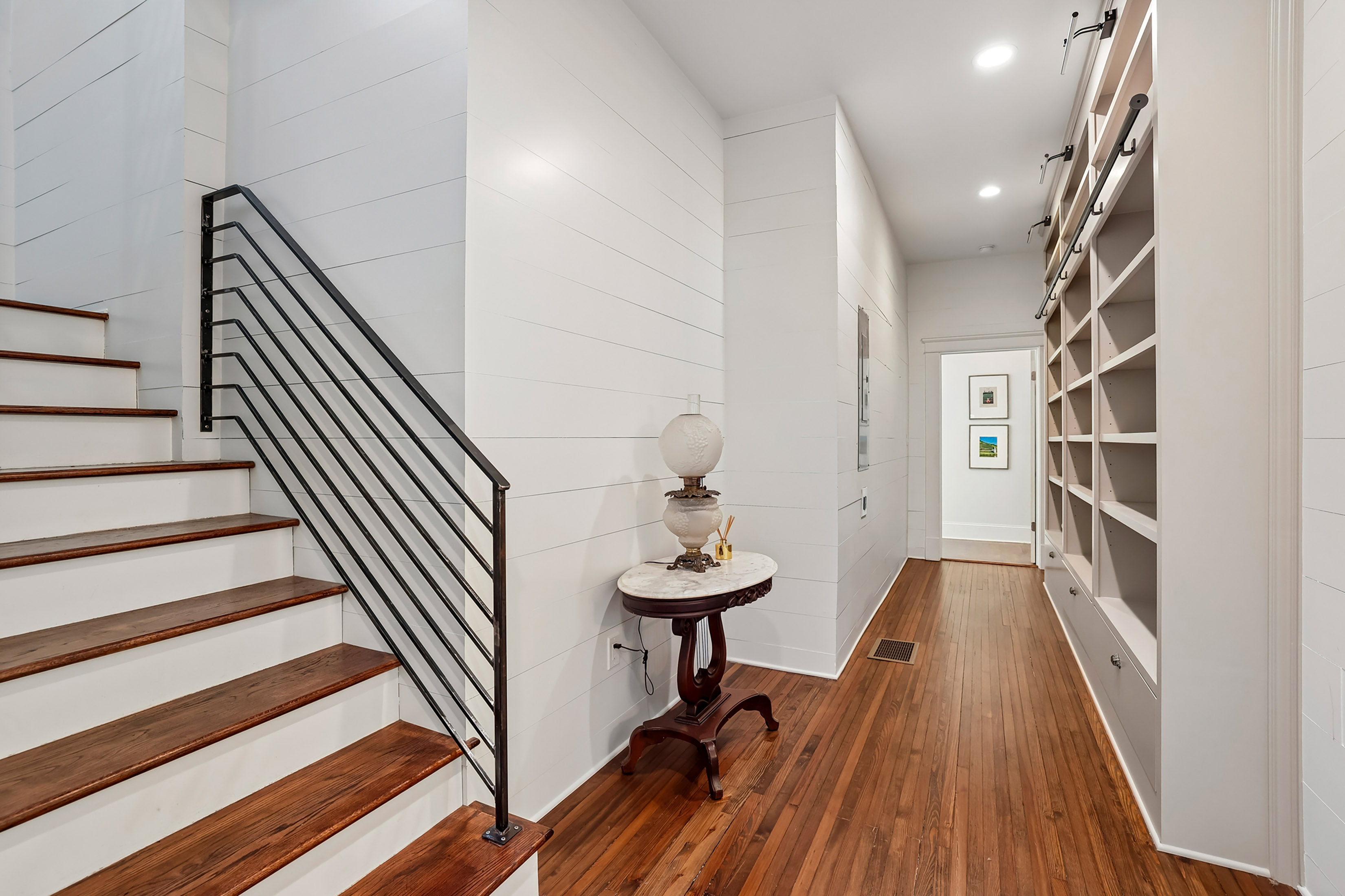  Renovated Bungalow Blends Historic Atlanta Character with Modern Luxury - 物件實景