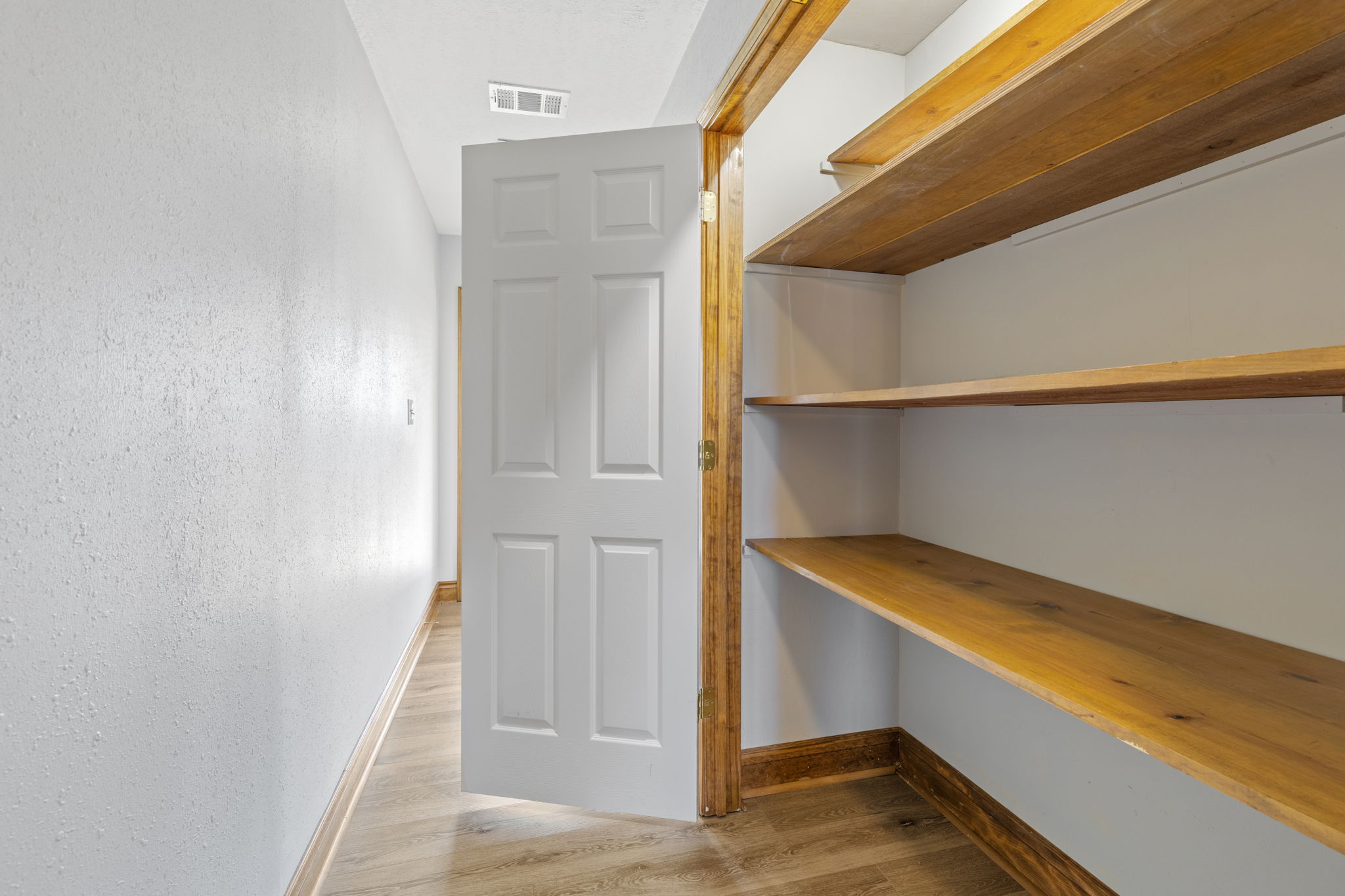 Lake Charles, Louisiana, 70601, United States, 4 Bedrooms Bedrooms, ,3 BathroomsBathrooms,Residential,For Sale,2005290