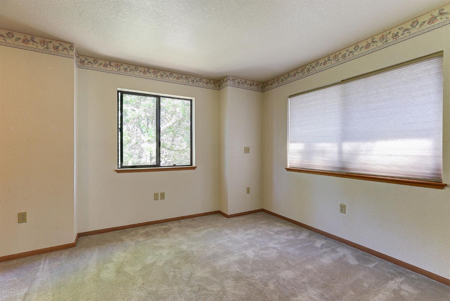 Grass Valley, California, 95949, United States, 3 Bedrooms Bedrooms, ,3 BathroomsBathrooms,Residential,For Sale,1842602