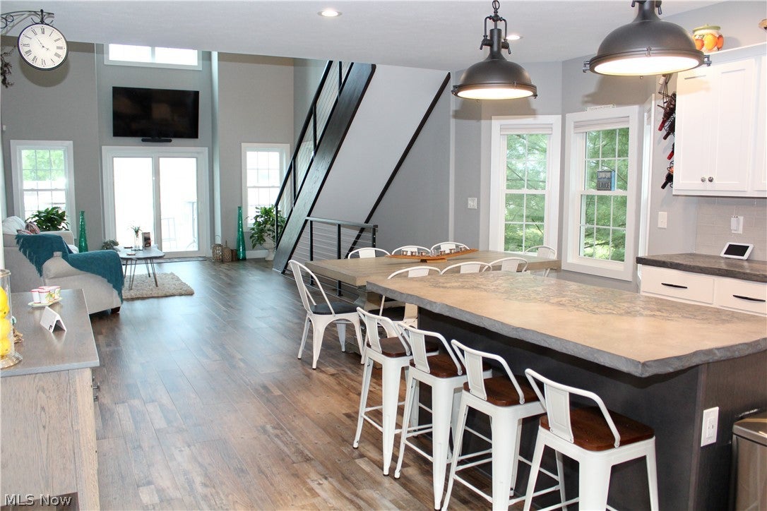 Lake Milton, Ohio, 44429, United States, 3 Bedrooms Bedrooms, ,3 BathroomsBathrooms,Residential,For Sale,2024644