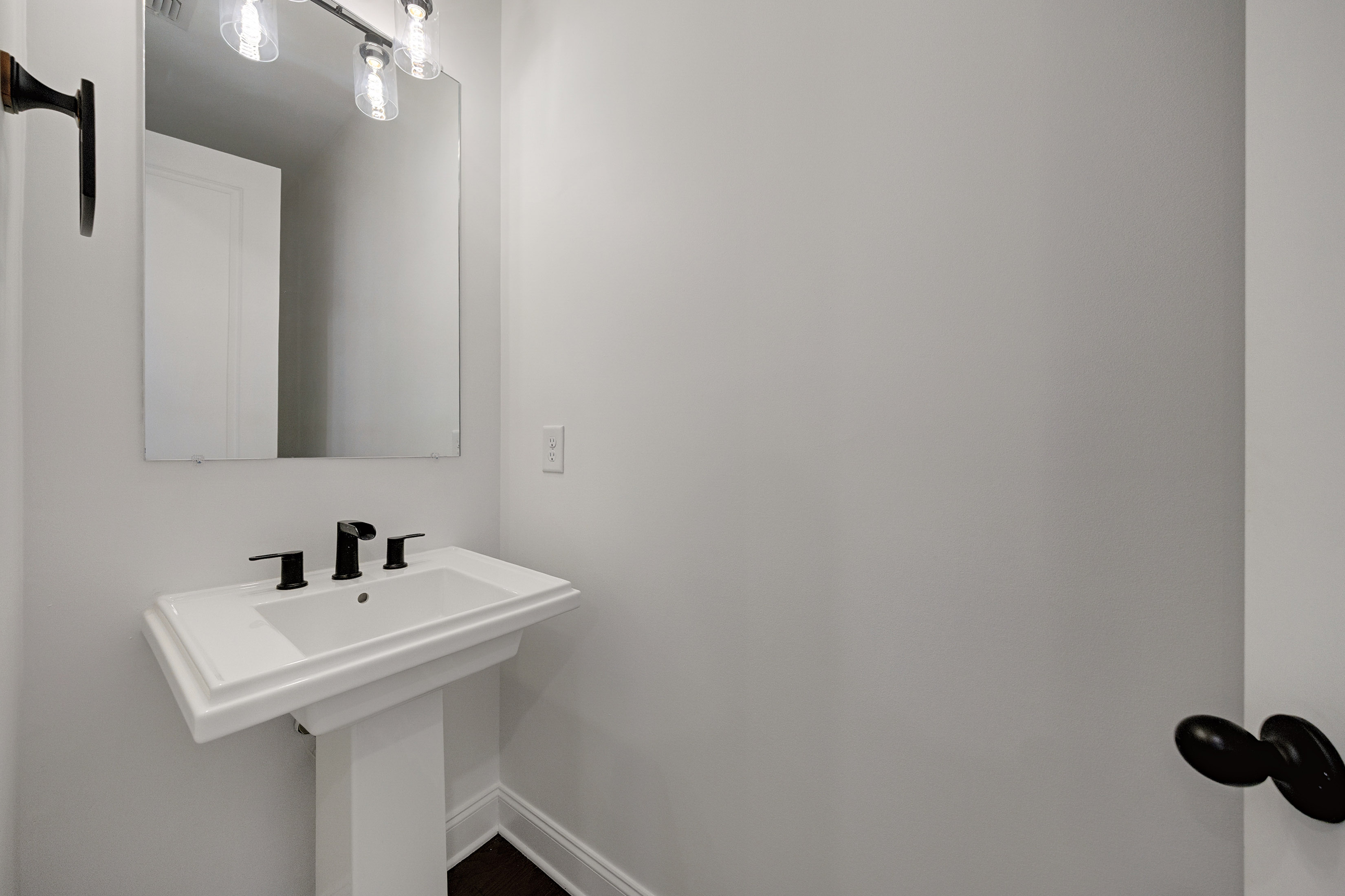  Beautifully Upgraded End Unit Townhome in the Heart of Vinings - 物件實景