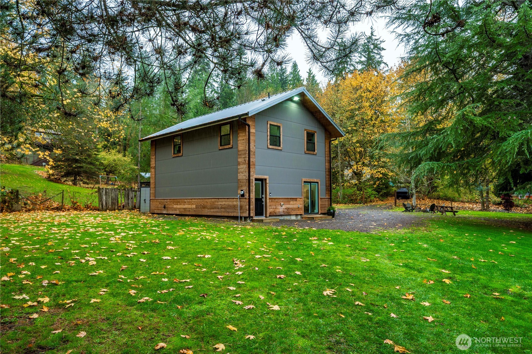 Fall City, Washington, 98025, United States, 2 Bedrooms Bedrooms, ,3 BathroomsBathrooms,Residential,For Sale,1987956