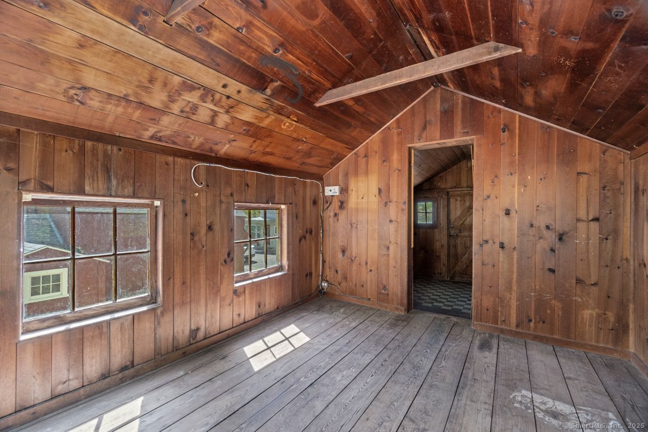 Woodbury, Connecticut, 06798, United States, 4 Bedrooms Bedrooms, ,3 BathroomsBathrooms,Residential,For Sale,1890023