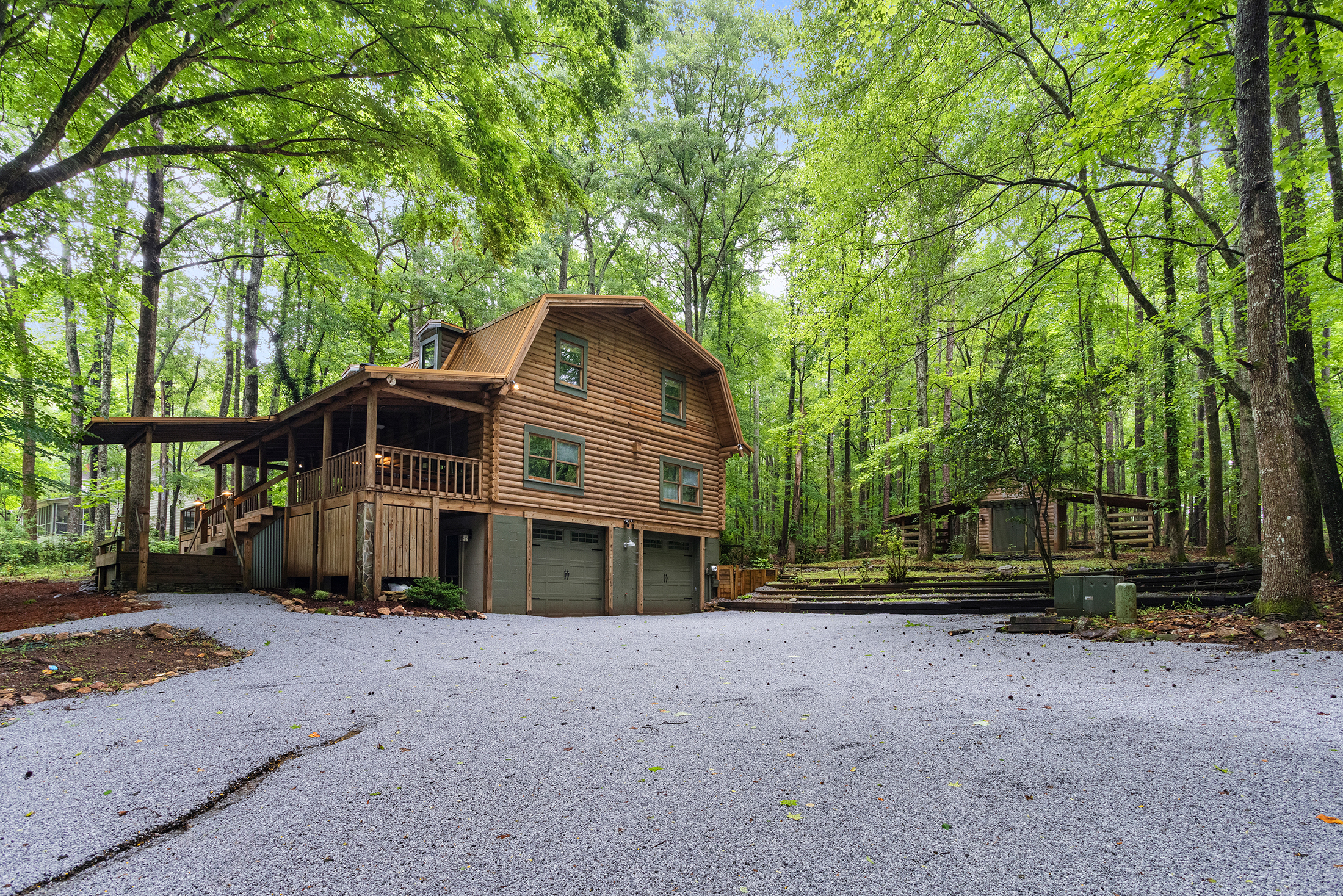 Charming, Private Cabin Overlooking Lake Coweta - 物件實景