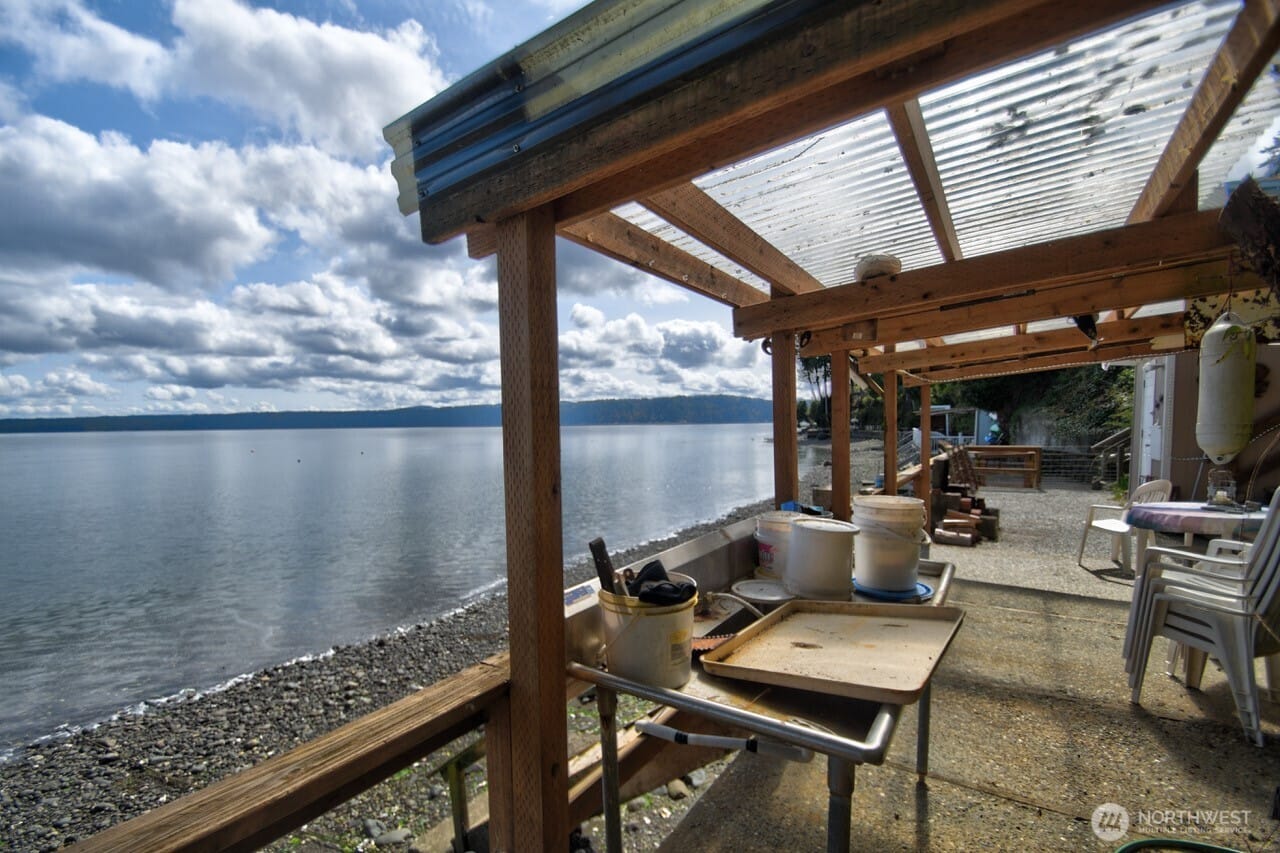 Brinnon, Washington, 98320, United States, 2 Bedrooms Bedrooms, ,Residential,For Sale,1771053