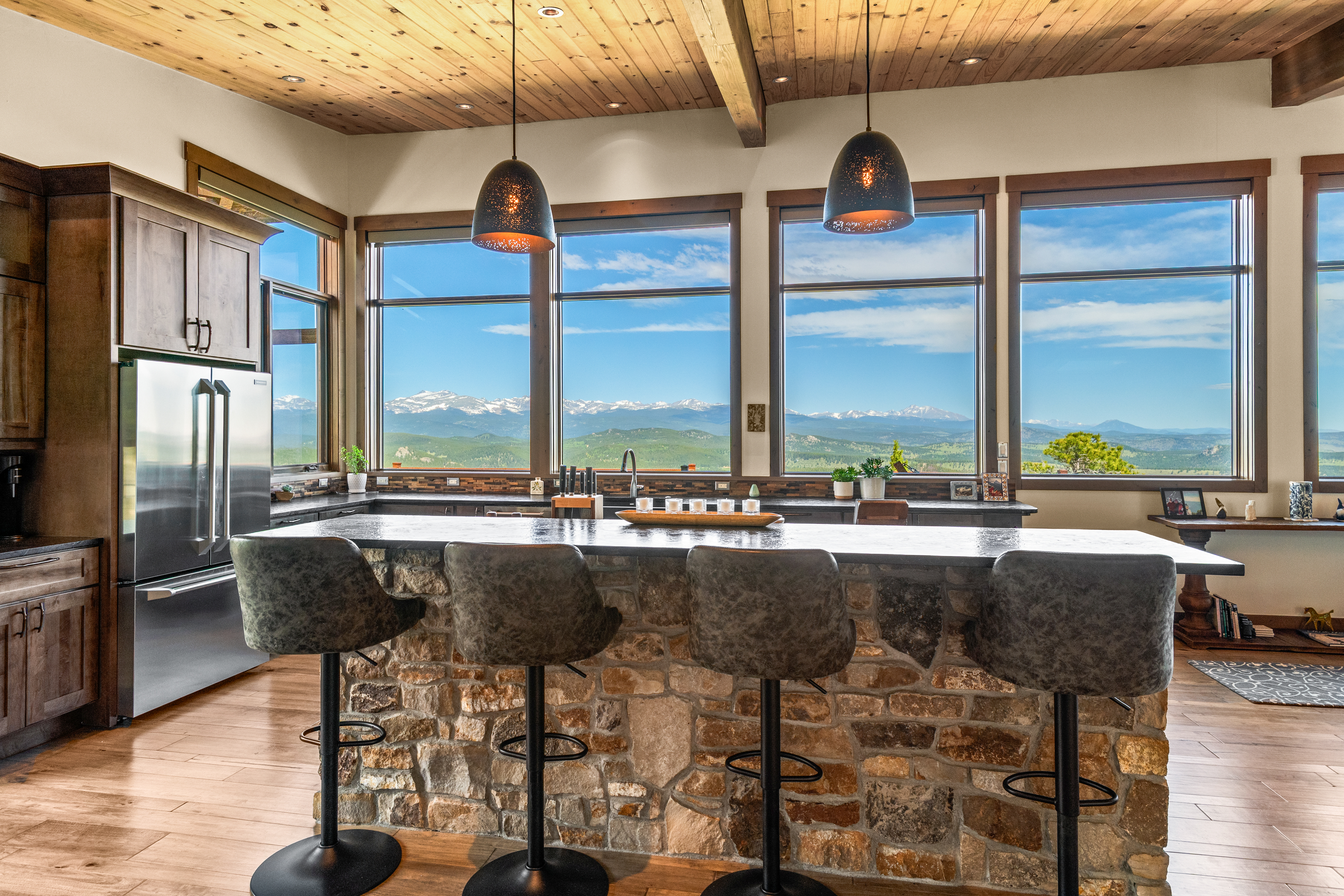  Custom Retreat with Unobstructed Views - 物件實景
