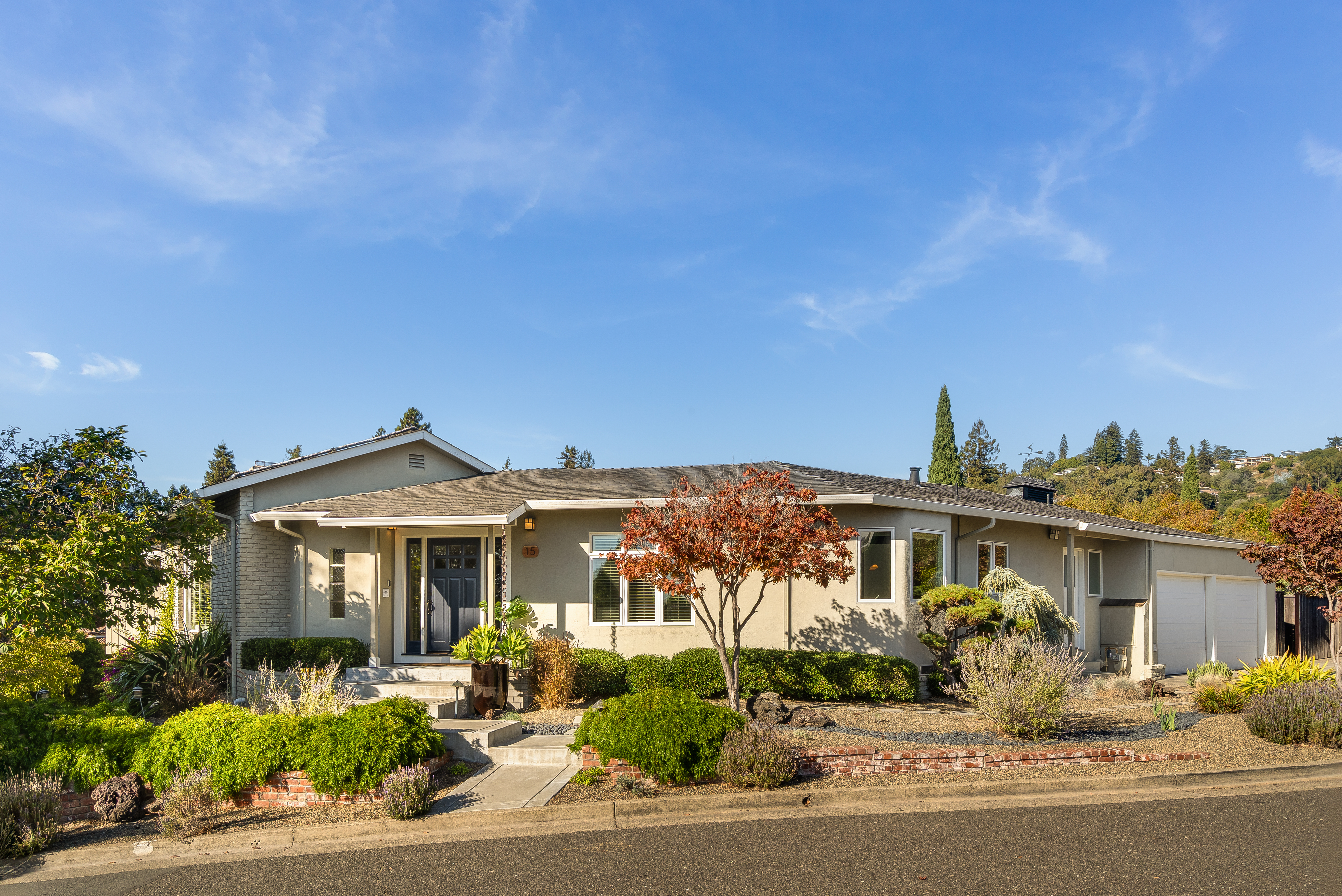  Piedmont Mid-Century Modern “Crescent” Home - 物件實景