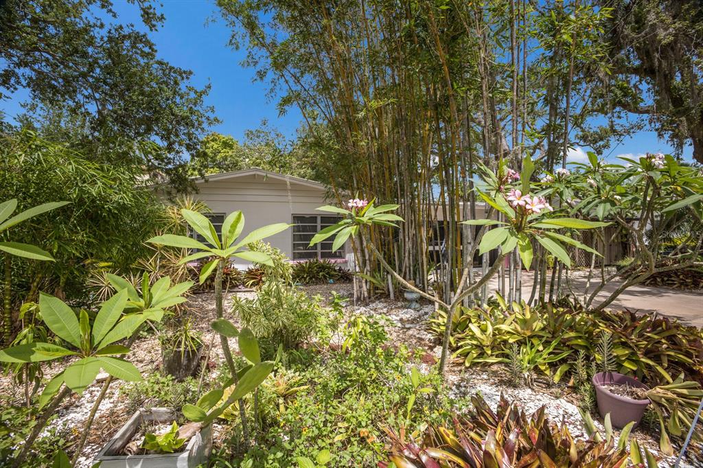 Sarasota, Florida, 34234, United States, 3 Bedrooms Bedrooms, ,2 BathroomsBathrooms,Residential,For Sale,1805099