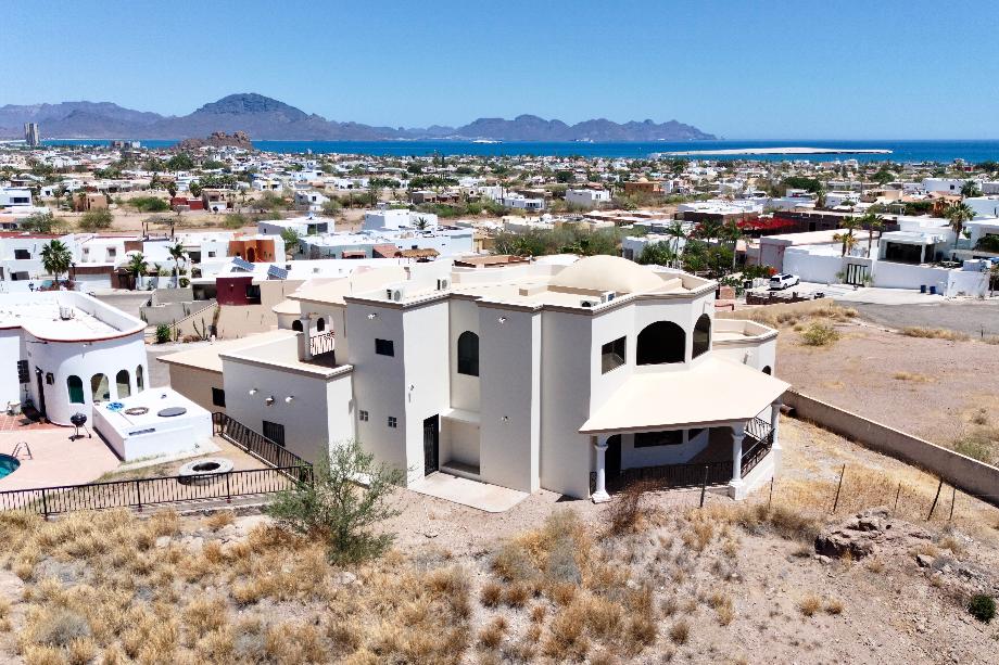 Guaymas, Sonora, 85506, Mexico, 4 Bedrooms Bedrooms, ,3 BathroomsBathrooms,Residential,For Sale,1916977