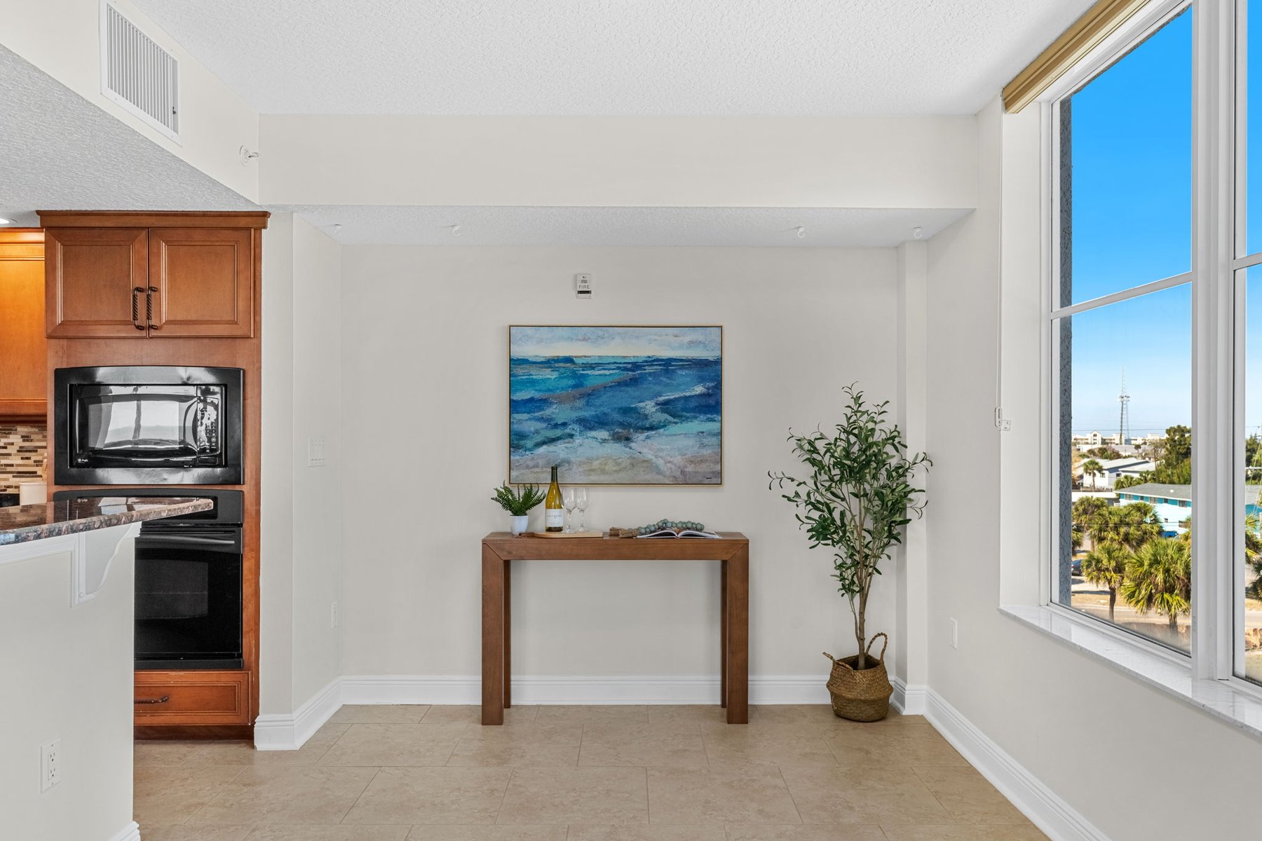  410 Hayes Avenue, #402, Cocoa Beach, FL, 32931 - 物件實景