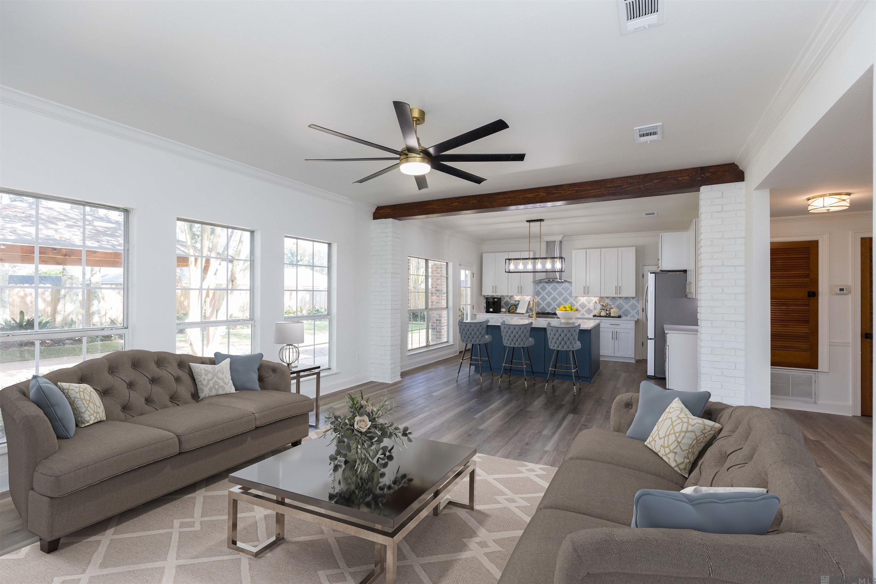 Baton Rouge, Louisiana, 70817, United States, 5 Bedrooms Bedrooms, ,4 BathroomsBathrooms,Residential,For Sale,1984389