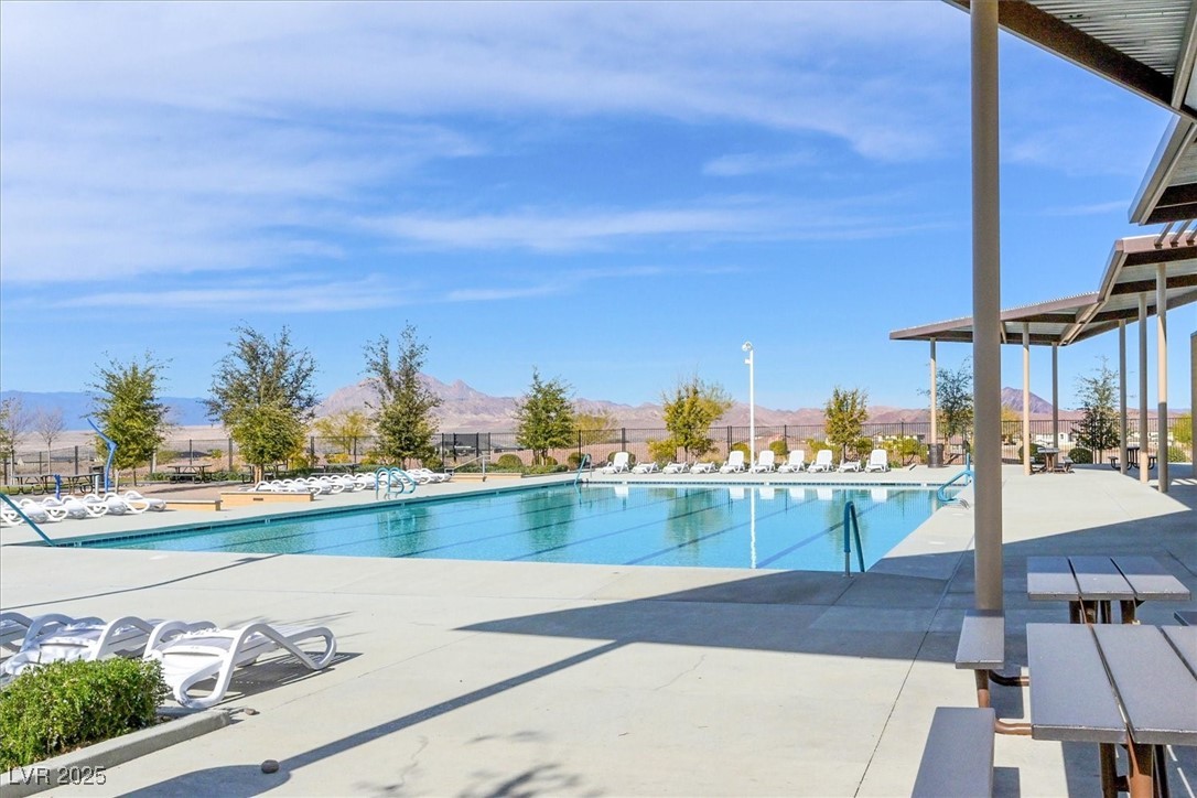 Henderson, Nevada, 89011, United States, 3 Bedrooms Bedrooms, ,1 BathroomBathrooms,Residential,For Sale,1954663