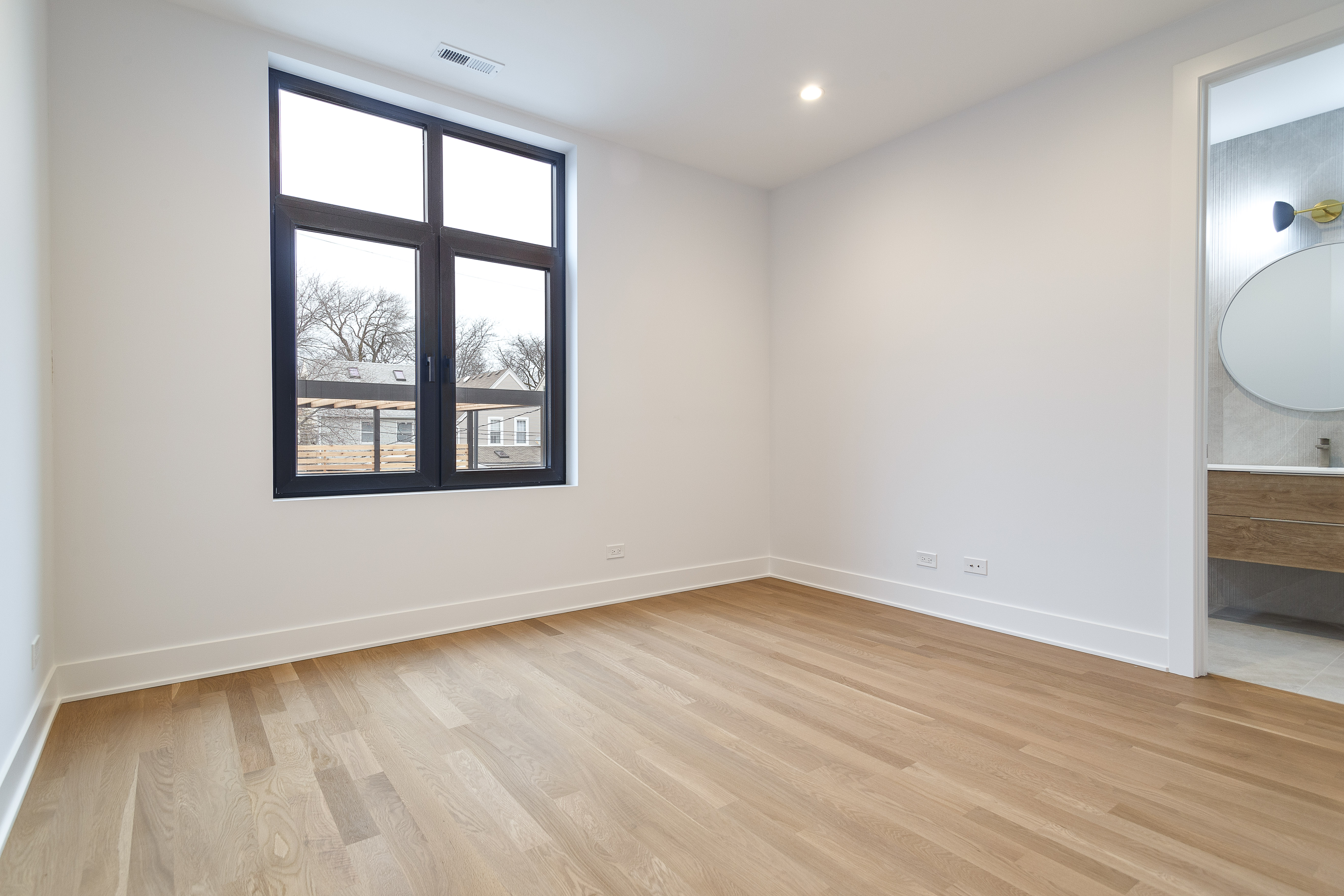  Distinguished New Construction Single-Family Home - 物件實景