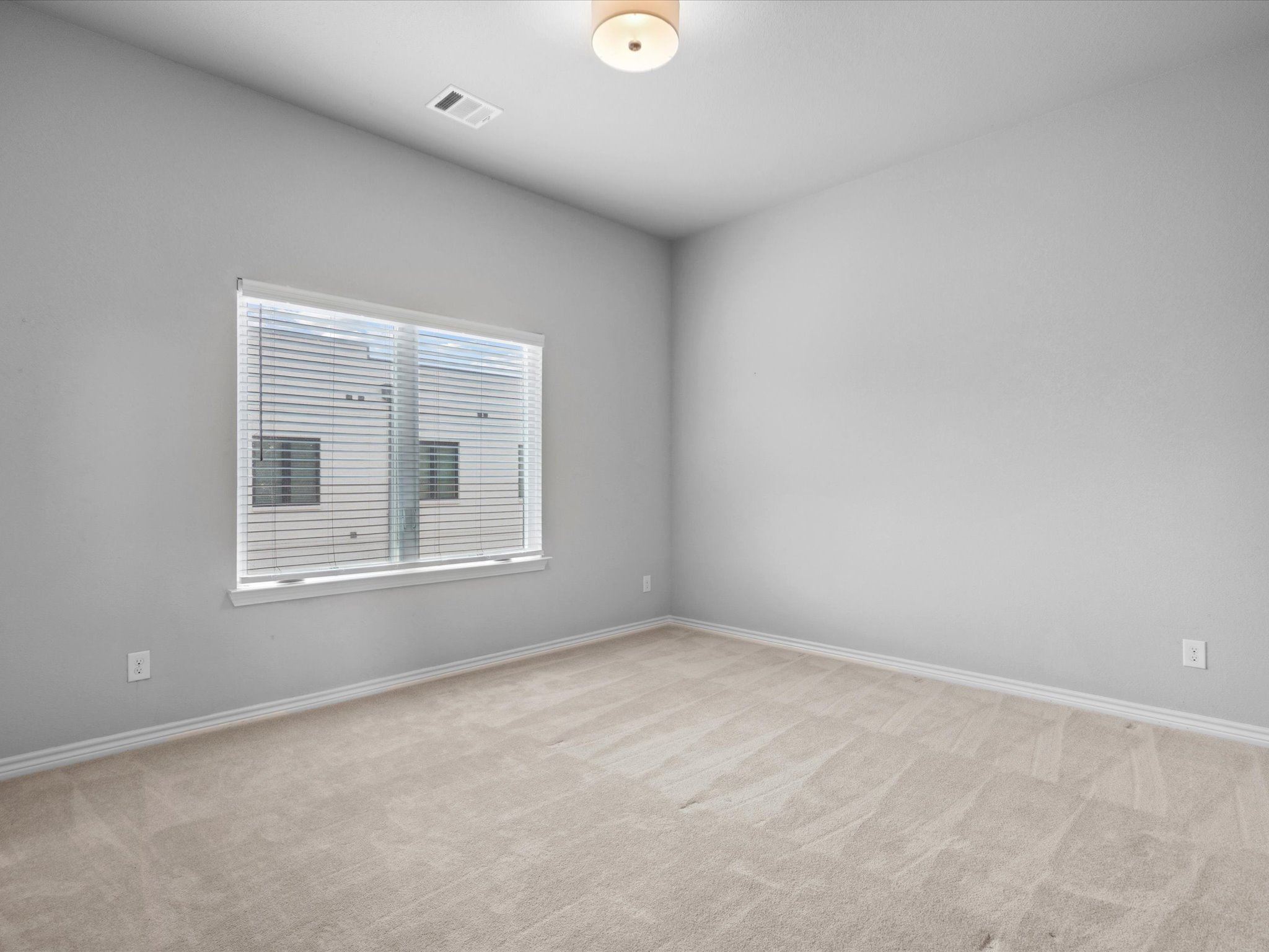 Fort Worth, Texas, 76114, United States, 3 Bedrooms Bedrooms, ,5 BathroomsBathrooms,Residential,For Sale,1922008