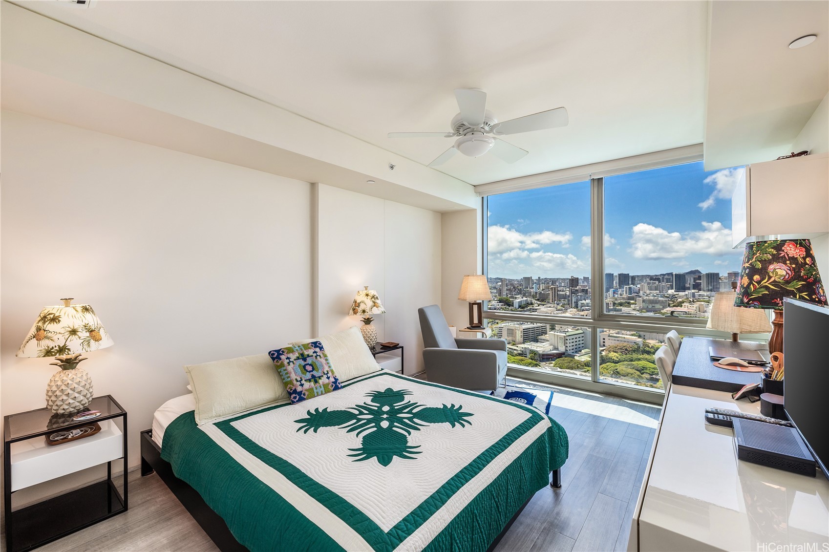 Honolulu, Hawaii, 96813, United States, 1 Bedroom Bedrooms, ,1 BathroomBathrooms,Residential,For Sale,1828131