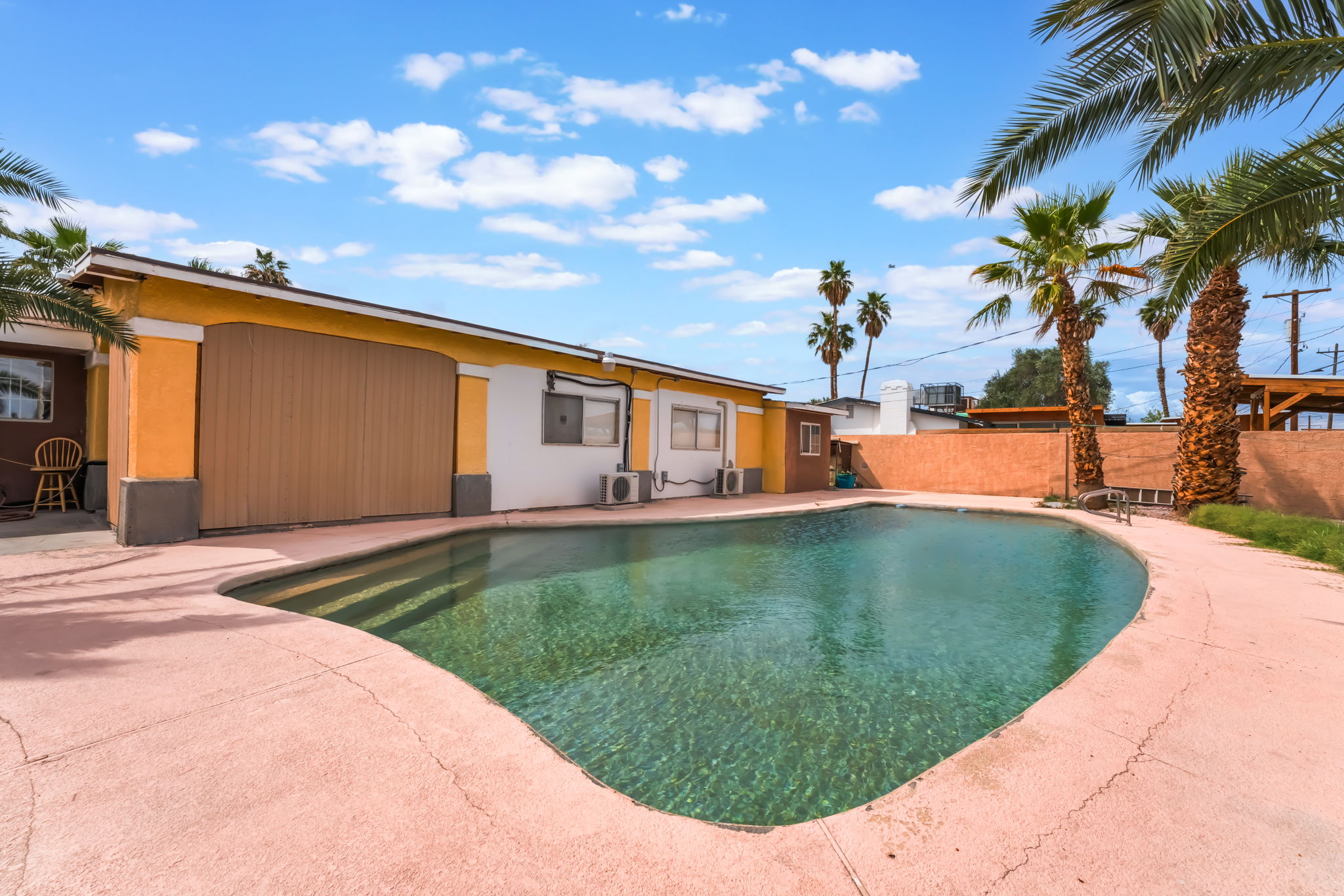 Las Vegas, Nevada, 89104, United States, 4 Bedrooms Bedrooms, ,2 BathroomsBathrooms,Residential,For Sale,1924151