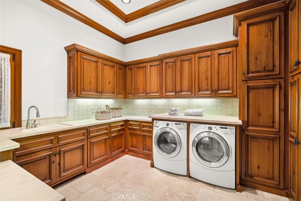Irvine, California, 92603, United States, 6 Bedrooms Bedrooms, ,8 BathroomsBathrooms,Residential,For Sale,1840658