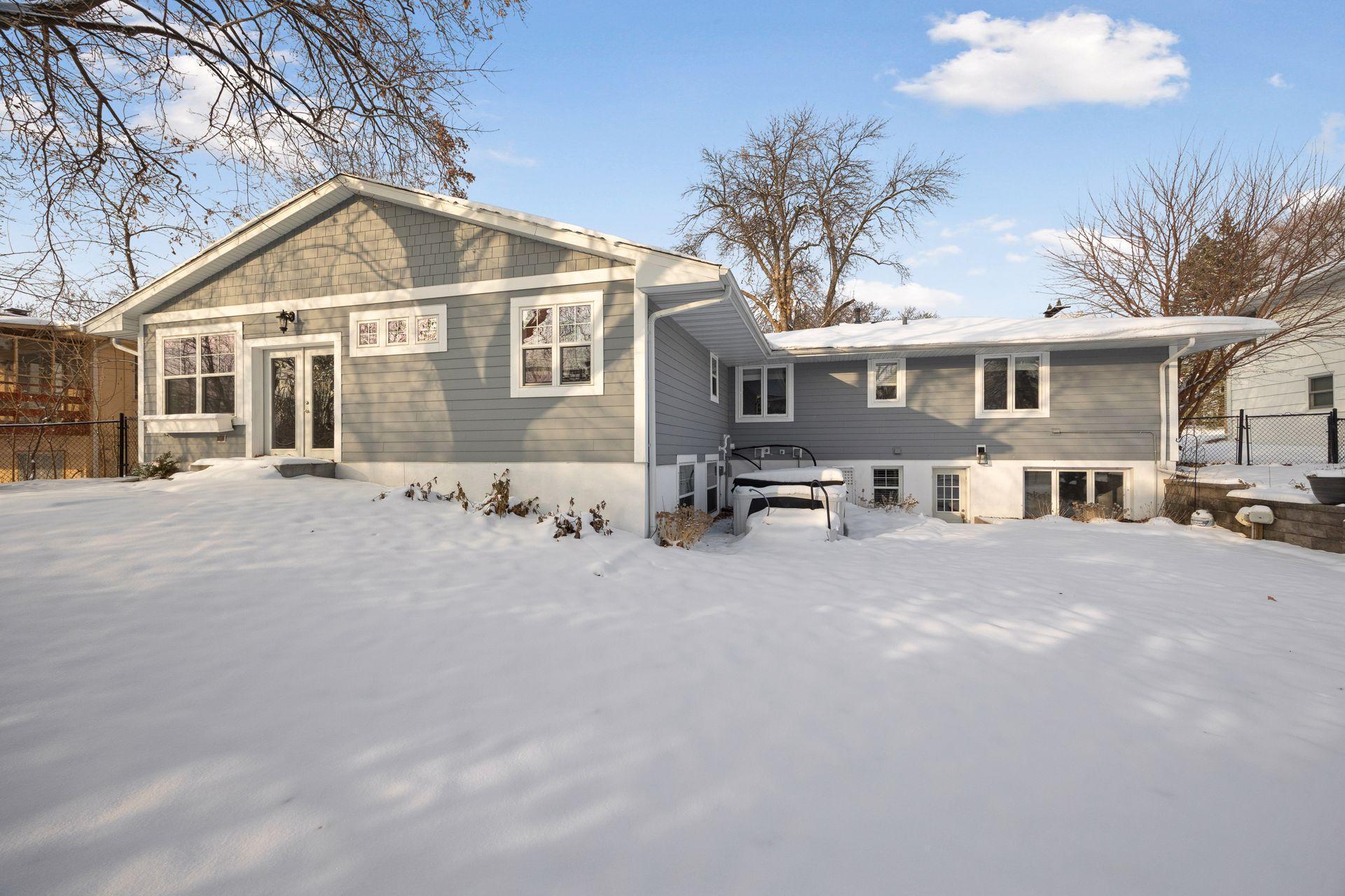 Edina, Minnesota, 55435, United States, 4 Bedrooms Bedrooms, ,3 BathroomsBathrooms,Residential,For Sale,1998475