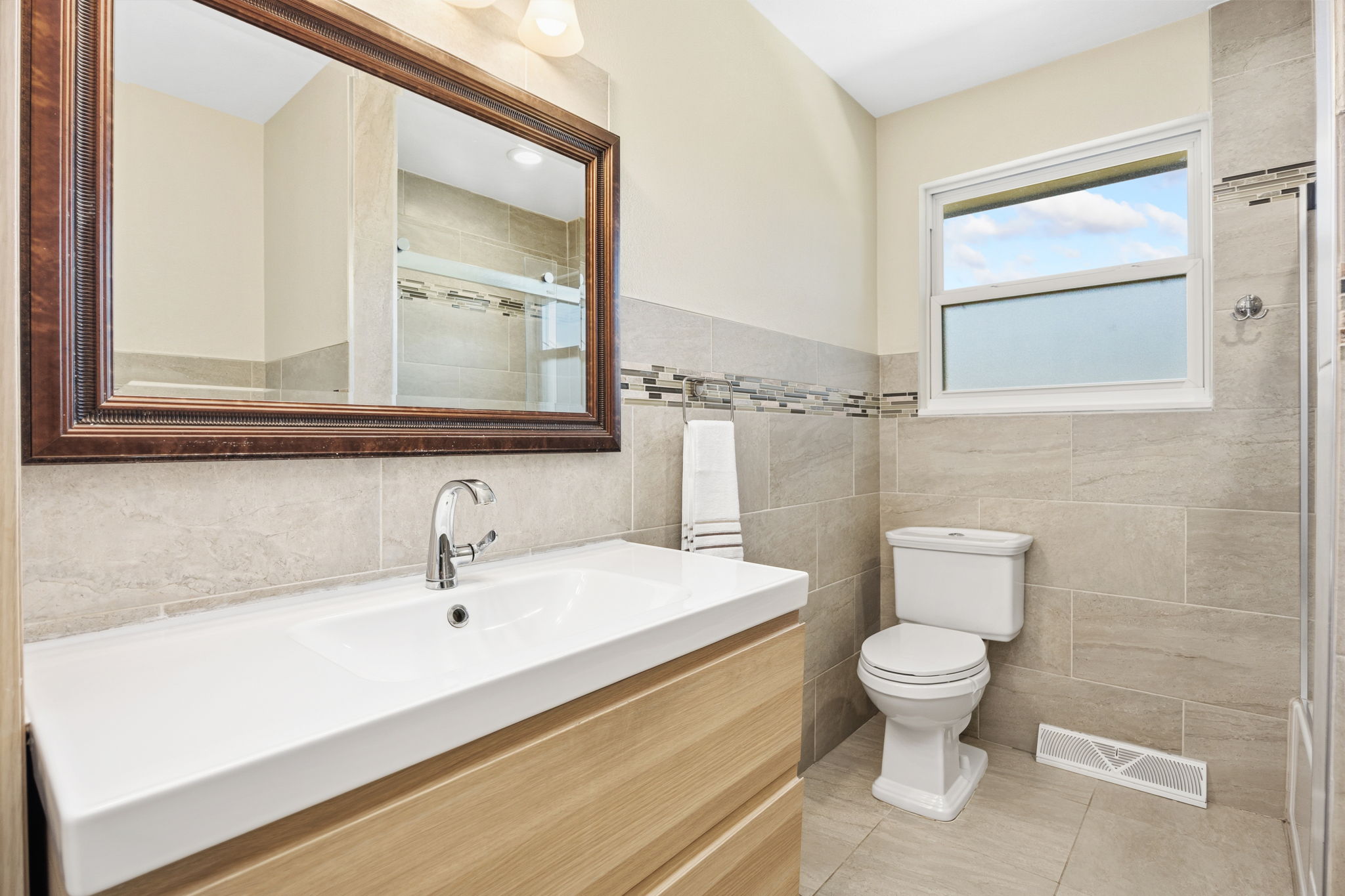  Beautifully maintained 4 bed / 3 bath home in Centennial - 物件實景