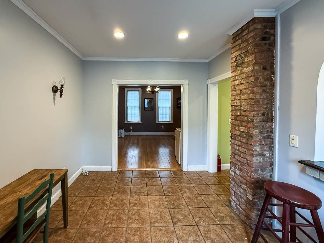 Jersey City, New Jersey, 07307, United States, 4 Bedrooms Bedrooms, ,2 BathroomsBathrooms,Residential,For Sale,1991829