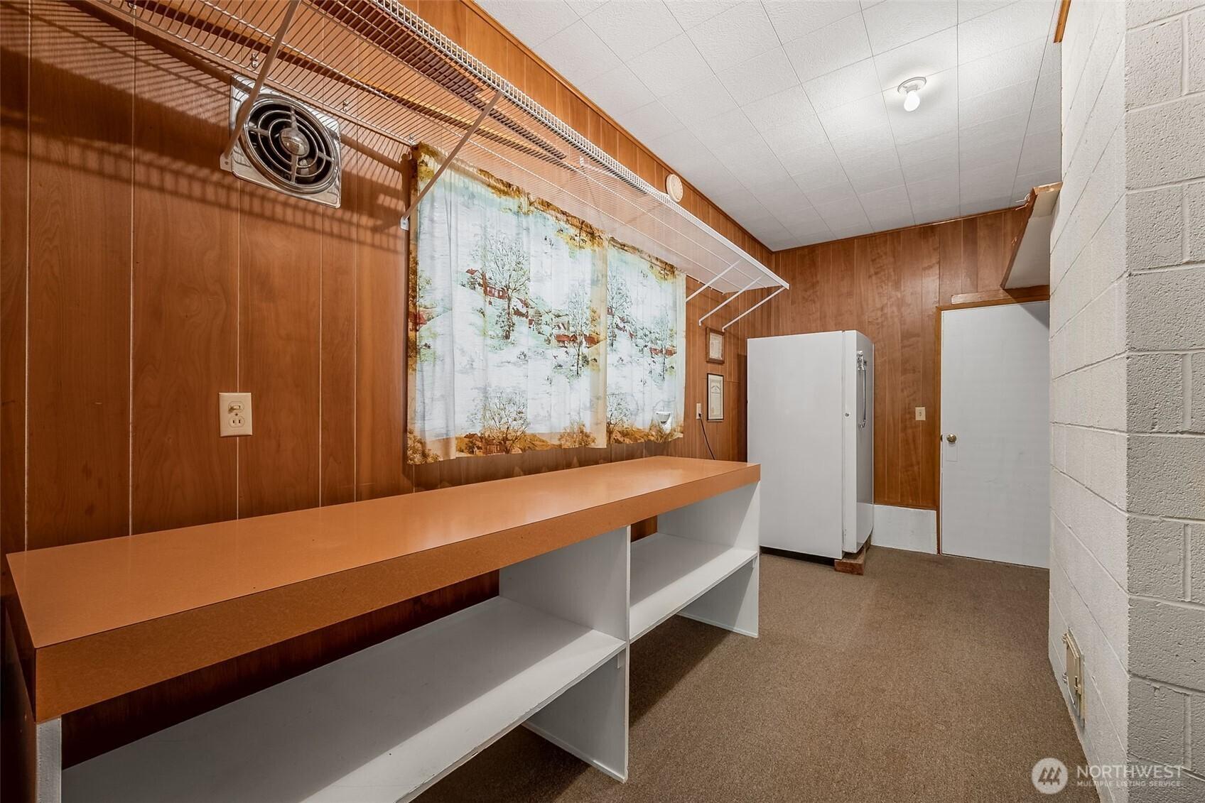 TACOMA, Washington, 98443, United States, 4 Bedrooms Bedrooms, ,3 BathroomsBathrooms,Residential,For Sale,1896165