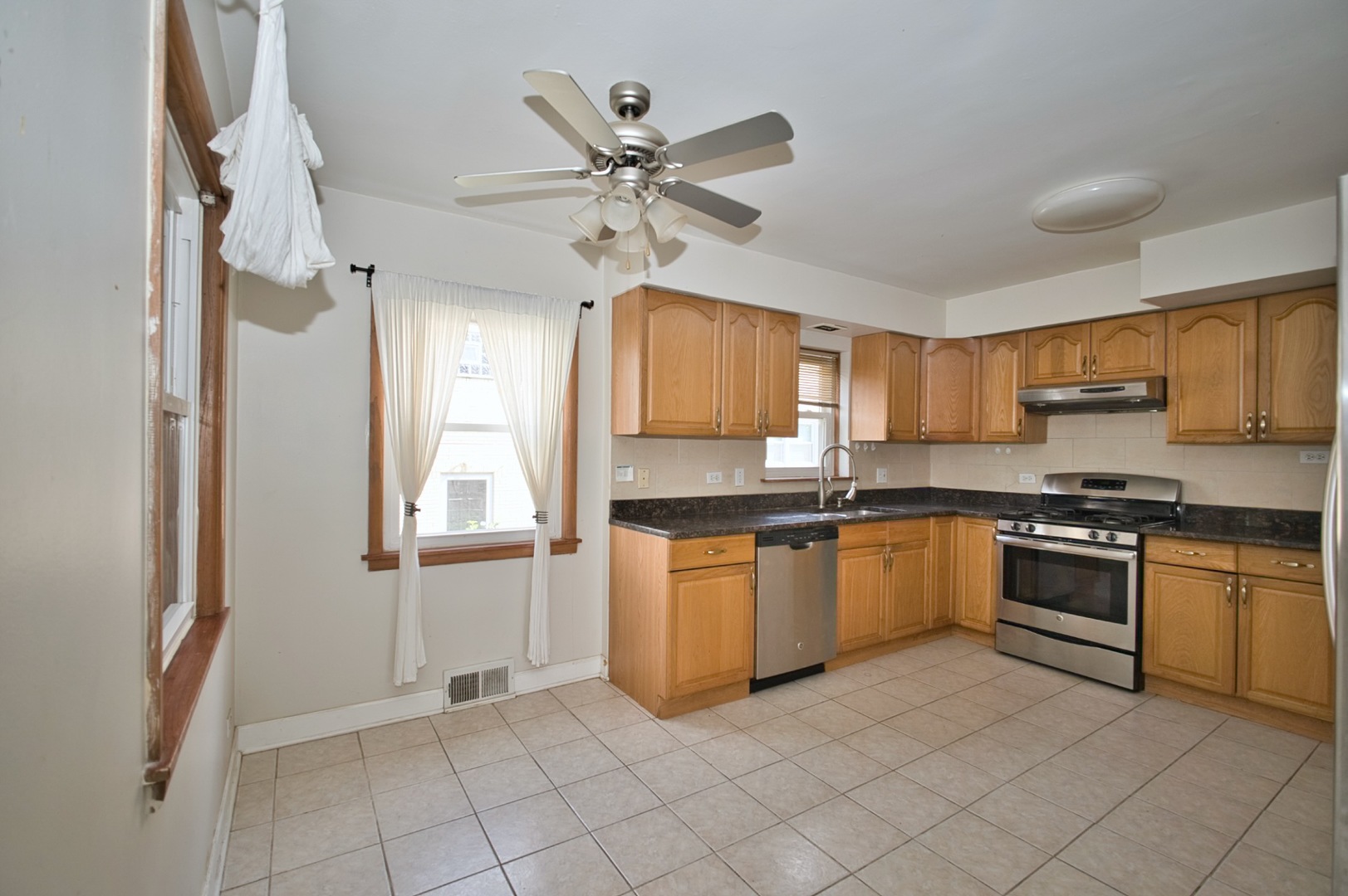 Lincolnwood, Illinois, 60712, United States, 8 Bedrooms Bedrooms, ,Residential,For Sale,1984264