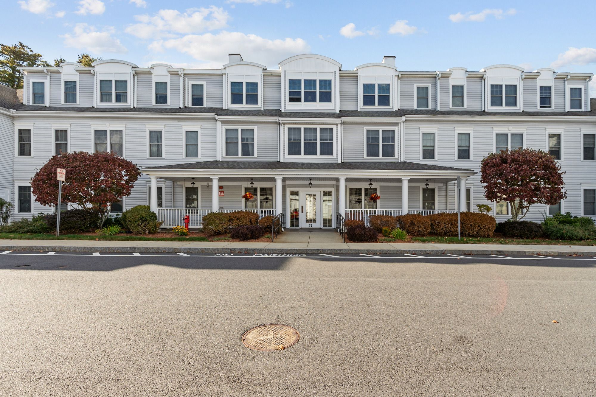  27 Hartland Way, Acton, MA, 01720 - 物件實景