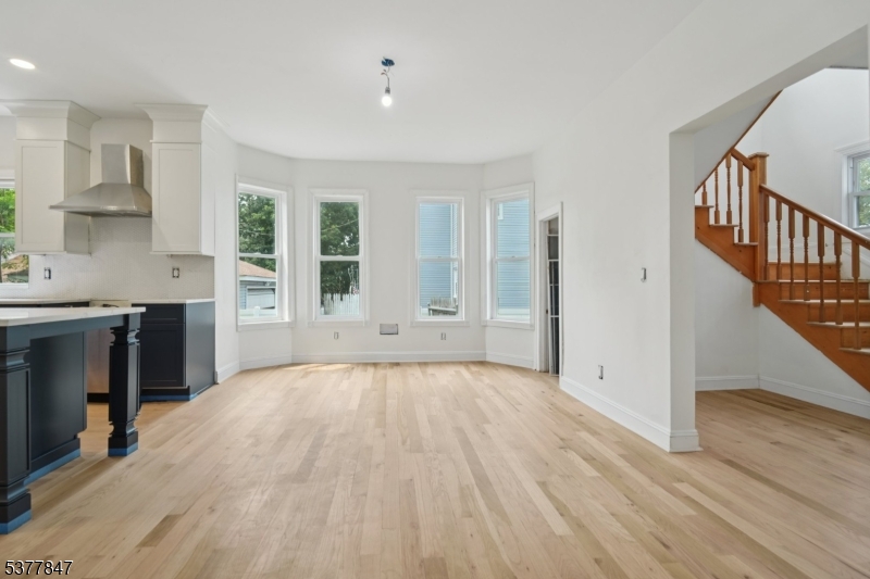 City Of Orange Twp., New Jersey, 07050, United States, 4 Bedrooms Bedrooms, ,5 BathroomsBathrooms,Residential,For Sale,1916773