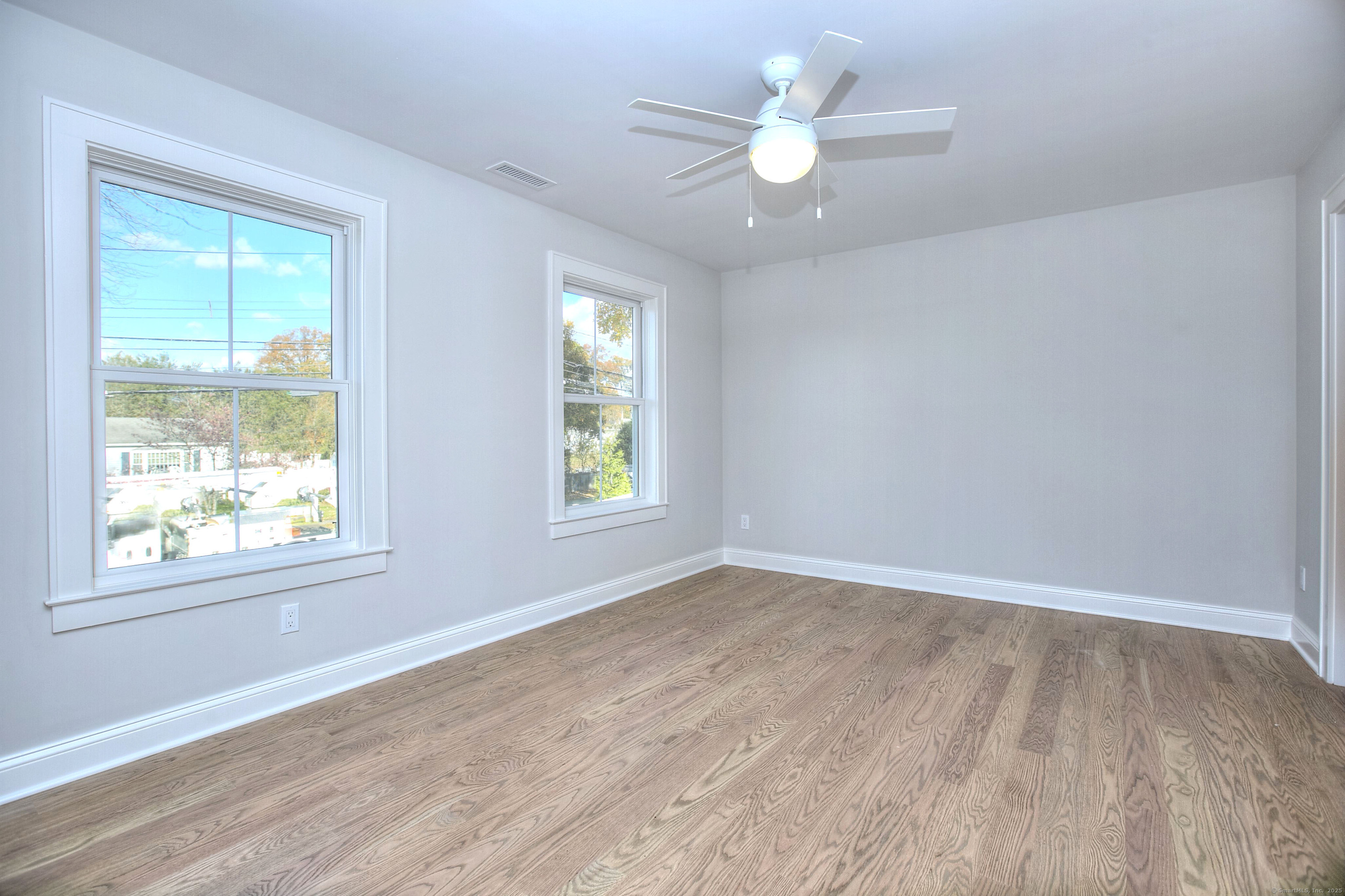 Fairfield, Connecticut, 06824, United States, 5 Bedrooms Bedrooms, ,5 BathroomsBathrooms,Residential,For Sale,1987495