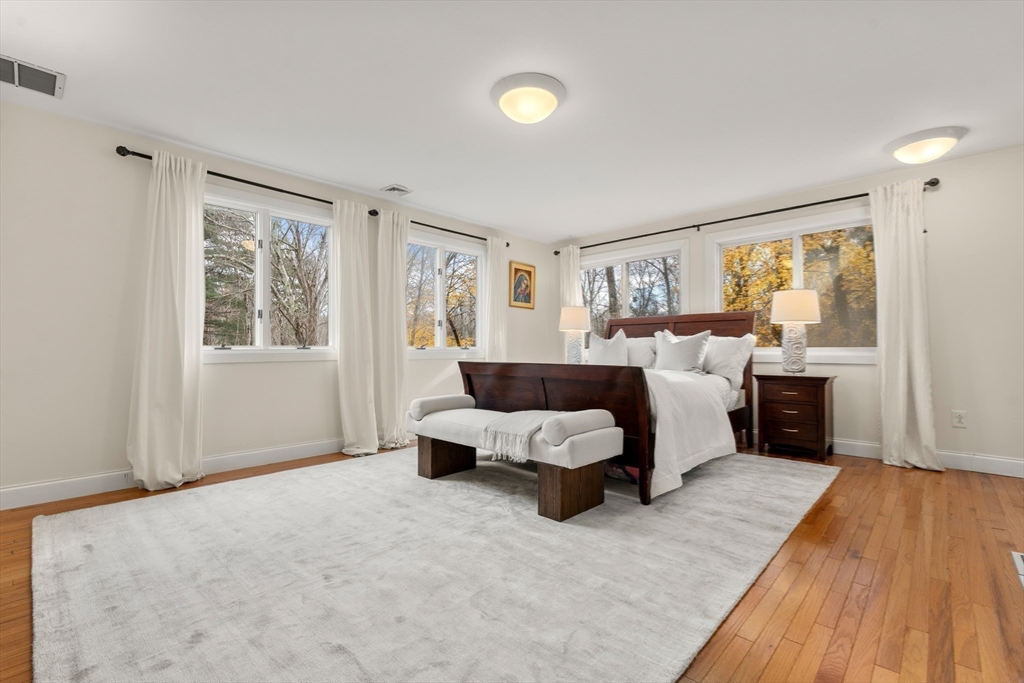 Westwood, Massachusetts, 02090, United States, 4 Bedrooms Bedrooms, ,3 BathroomsBathrooms,Residential,For Sale,1991844