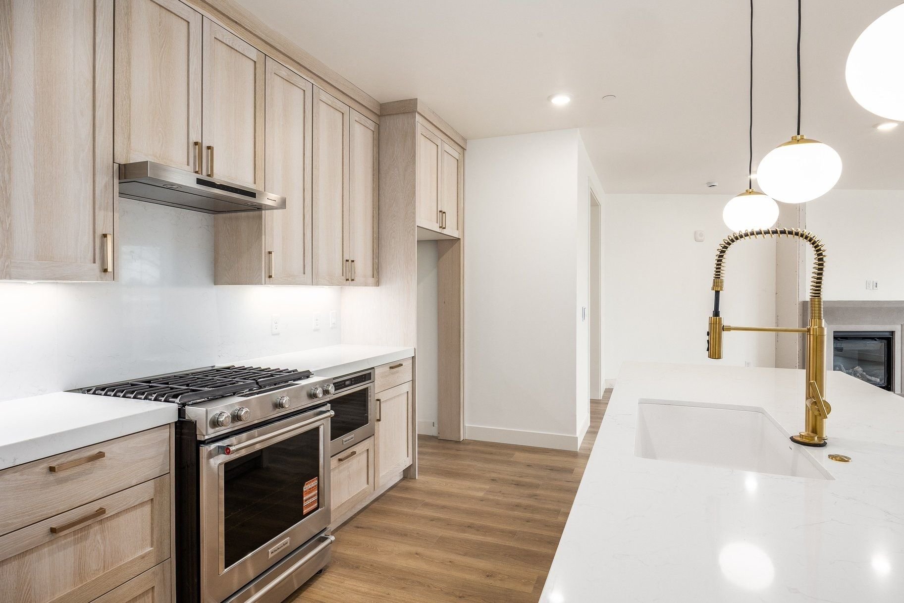  Effortless Luxury Condo Living In The Heart Of Holladay Village - 物件實景