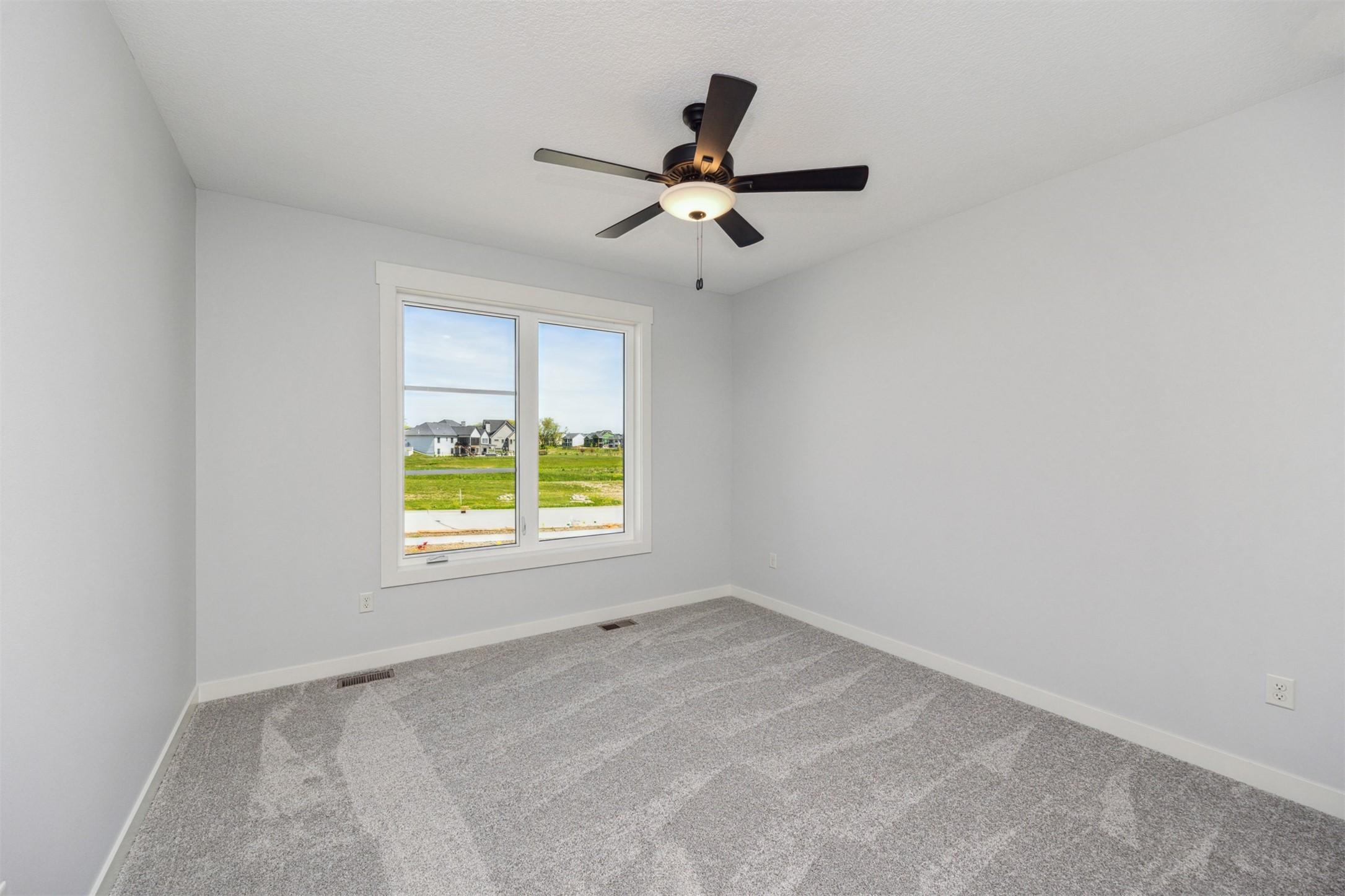 Clive, Iowa, 50325, United States, 4 Bedrooms Bedrooms, ,3 BathroomsBathrooms,Residential,For Sale,1977212