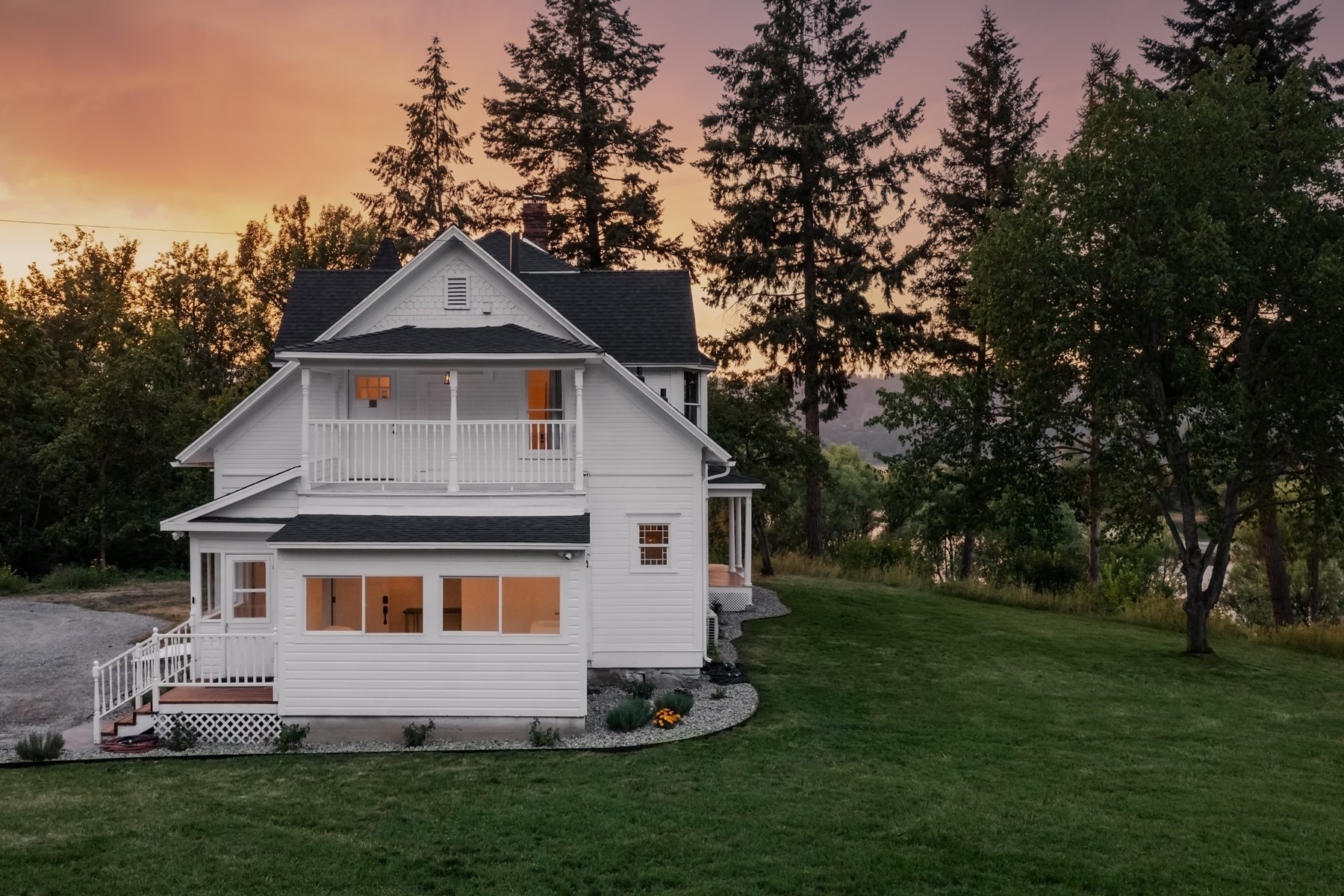  Historic Home with Stunning Views - 物件實景