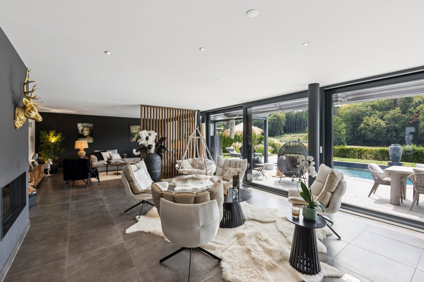  Exceptional contemporary home - 物件實景