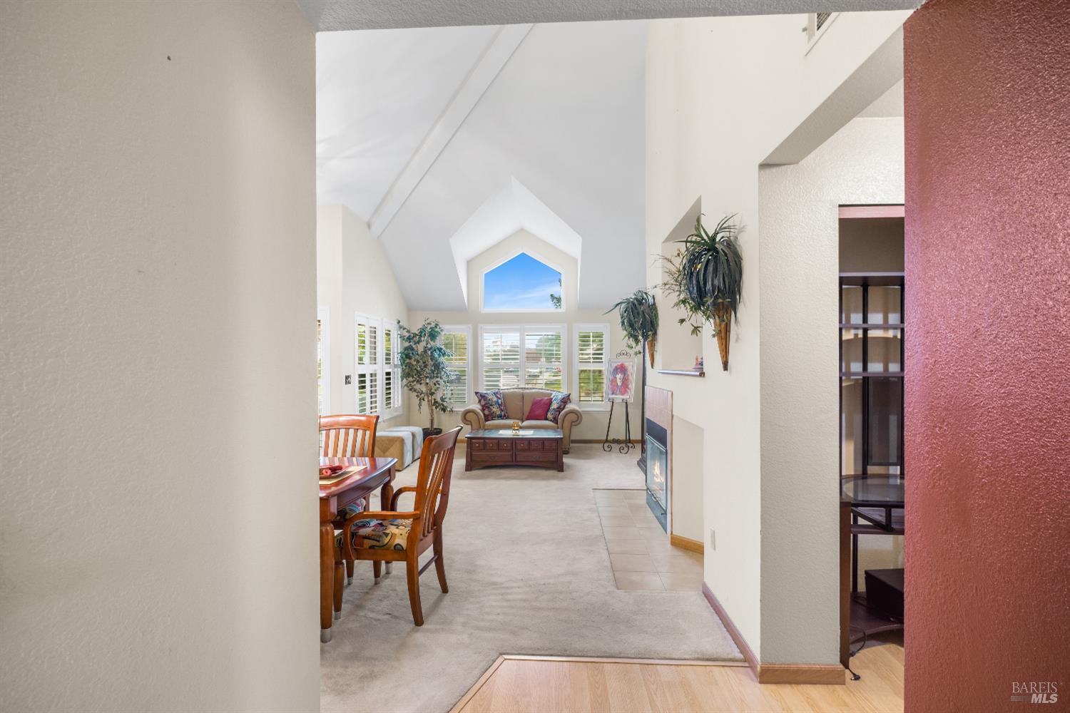 Vacaville, California, 95687, United States, 3 Bedrooms Bedrooms, ,2 BathroomsBathrooms,Residential,For Sale,1998068