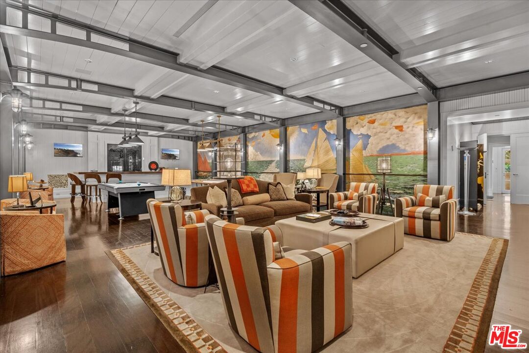 Beverly Hills, California, 90210, United States, 7 Bedrooms Bedrooms, ,15 BathroomsBathrooms,Residential,For Sale,1877085