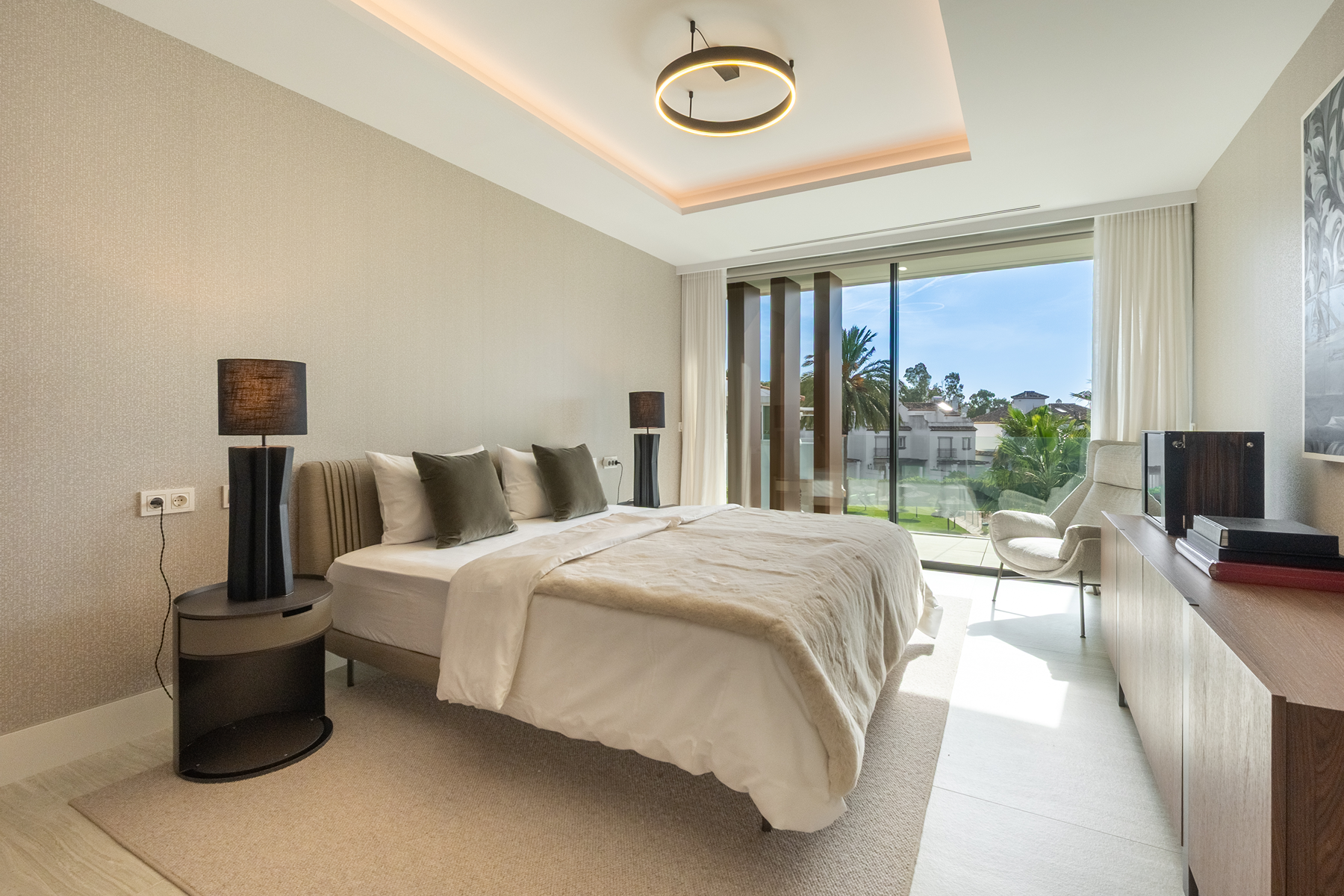  Beachfront apartment with exceptional resort amenities in Estepona - 物件實景