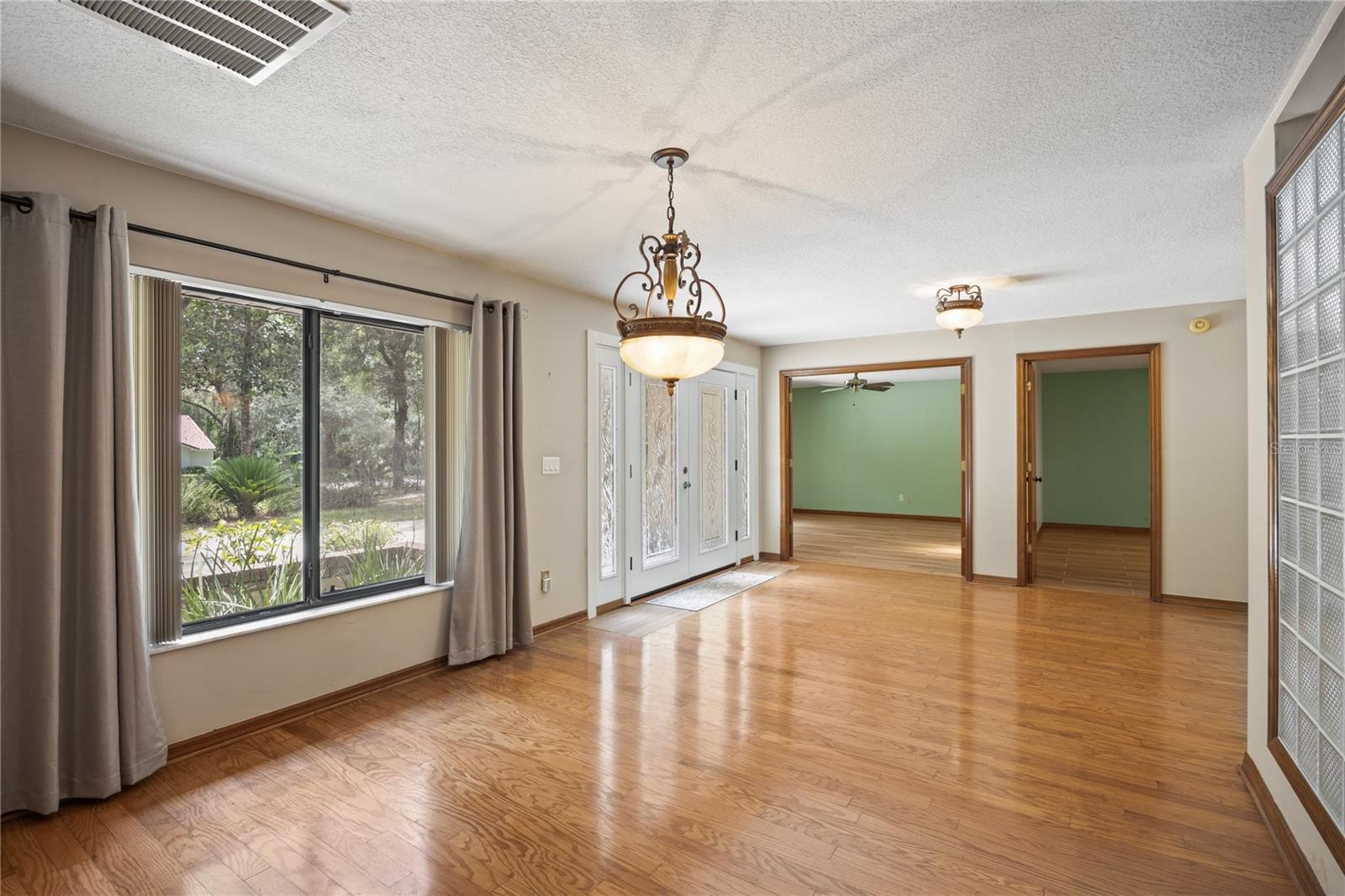 SANFORD, Florida, 32771, United States, 3 Bedrooms Bedrooms, ,2 BathroomsBathrooms,Residential,For Sale,1924466