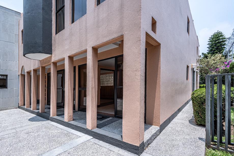 Bosque de Ciruelos, Miguel Hidalgo, Ciudad de México, 11700, Mexico, 4 Bedrooms Bedrooms, ,4 BathroomsBathrooms,Residential,For Sale,Bosque de Ciruelos,1554603