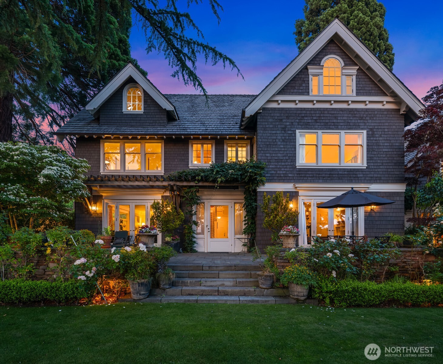 Seattle, Washington, 98102, United States, 5 Bedrooms Bedrooms, ,6 BathroomsBathrooms,Residential,For Sale,1891180