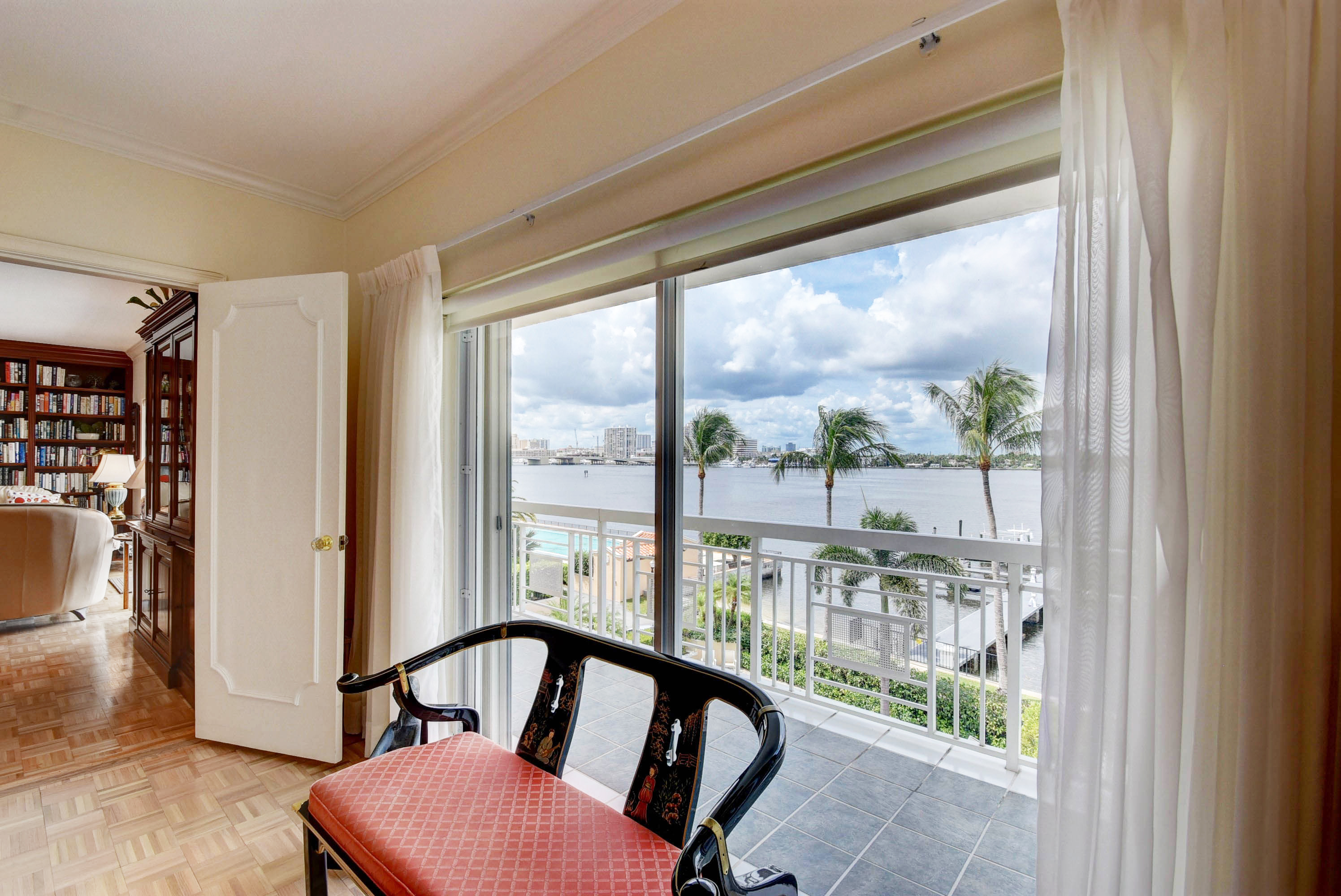  250 Bradley Place 408 - 物件實景