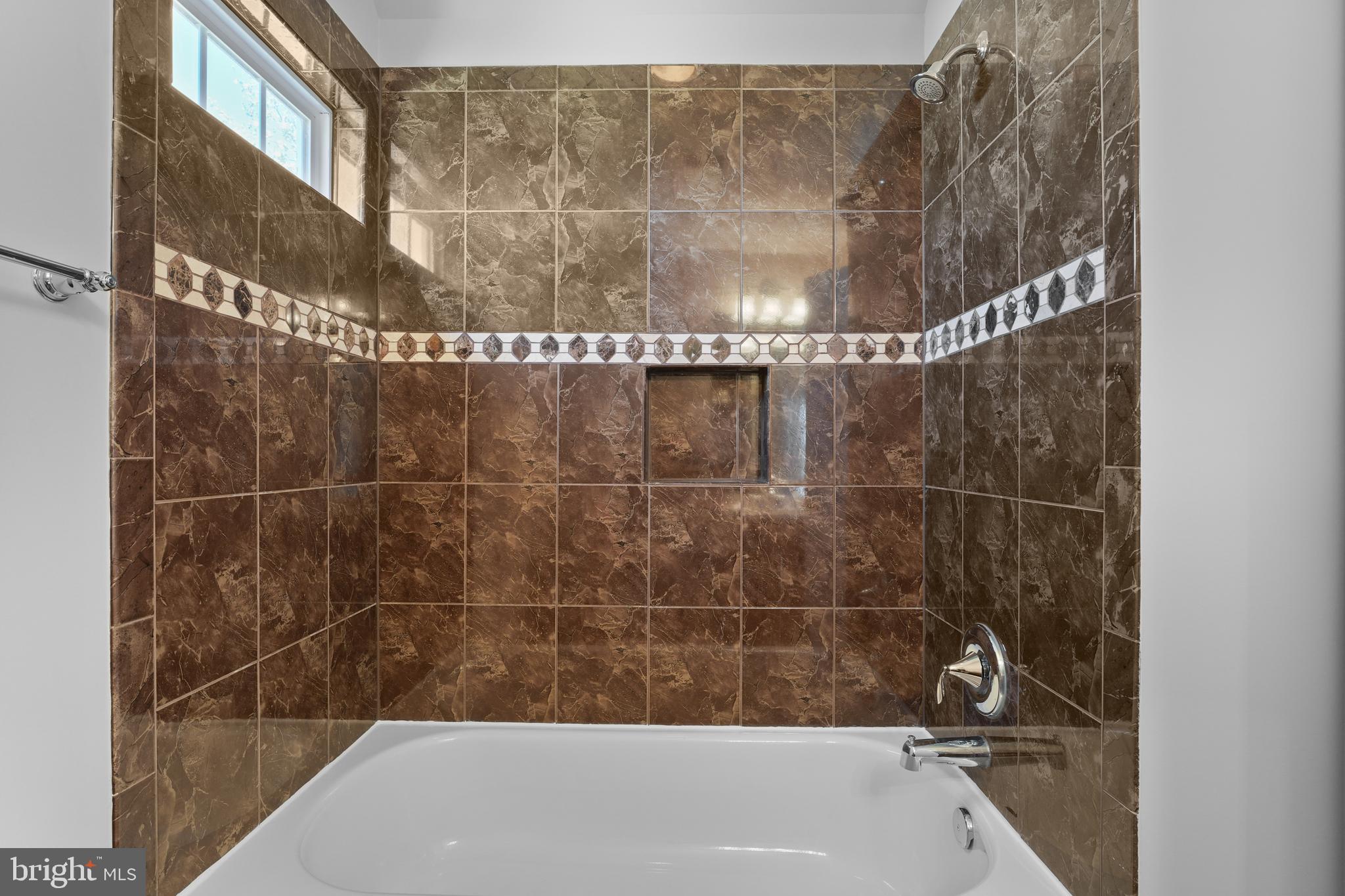 Culpeper, Virginia, 22701, United States, 5 Bedrooms Bedrooms, ,5 BathroomsBathrooms,Residential,For Sale,1841439