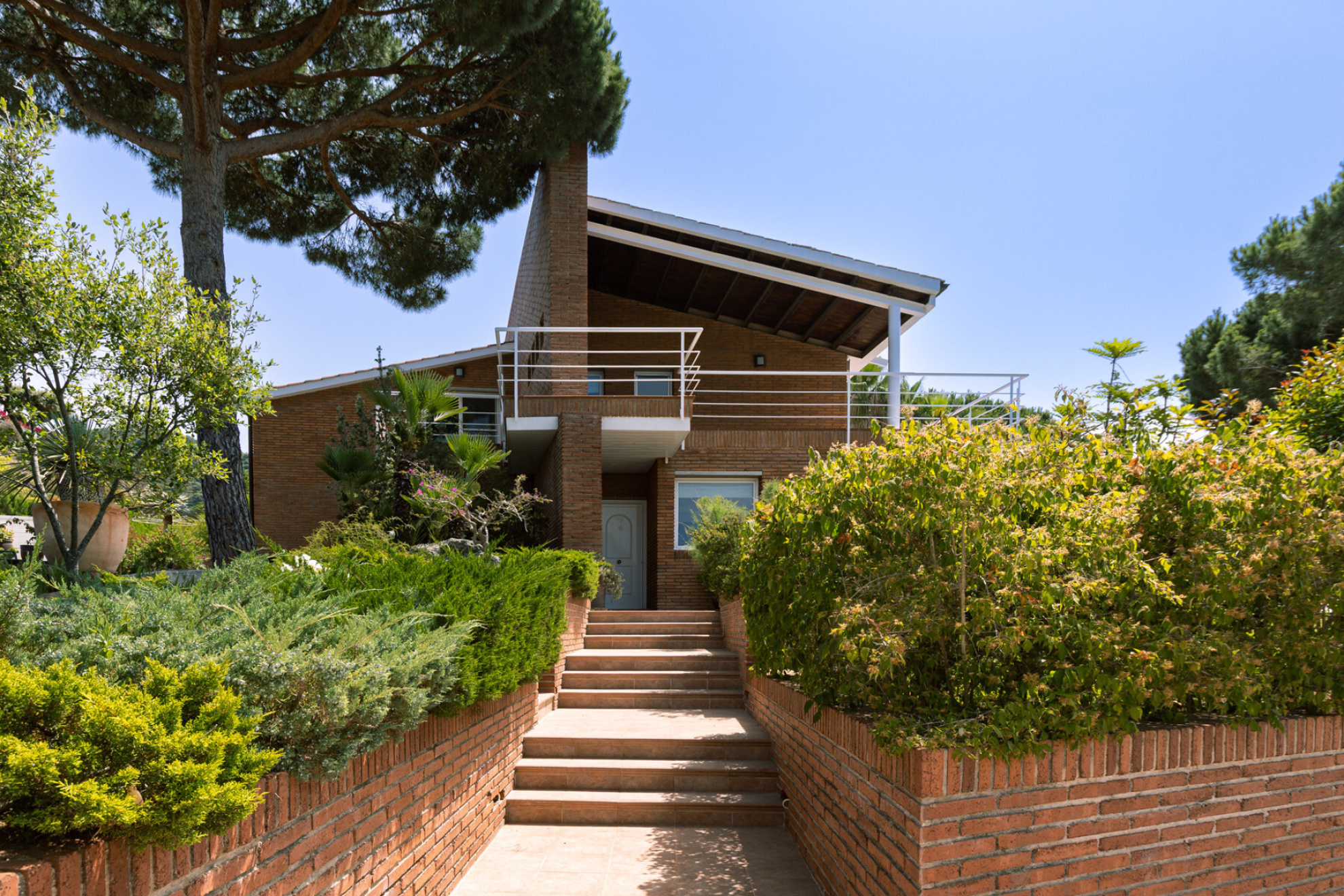  Villa with pool in an unbeatable location - 物件實景